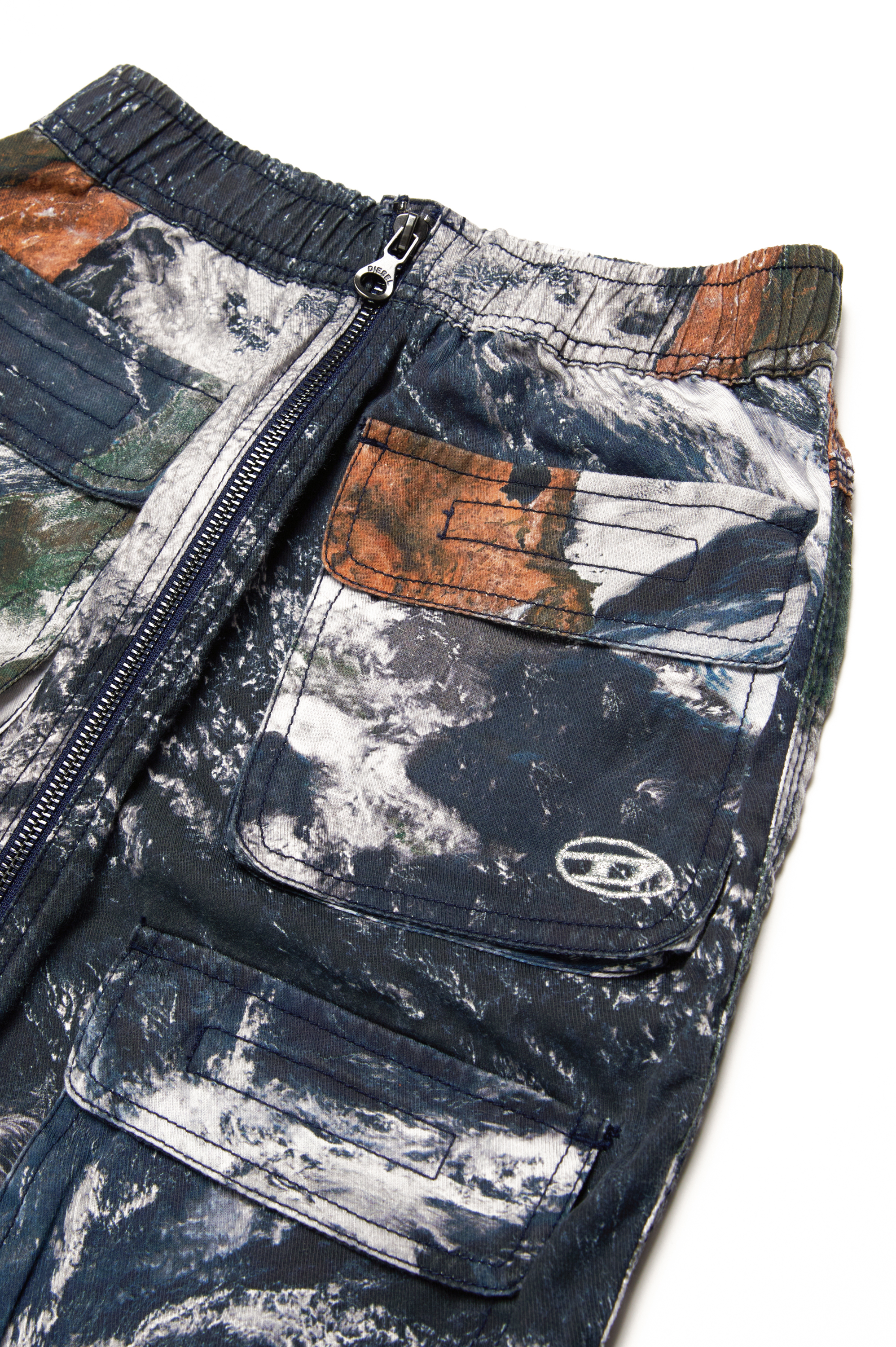 Diesel - GOMIRTCMF, Falda cargo con estampado Camo Planet Mujer in Multicolor - 3