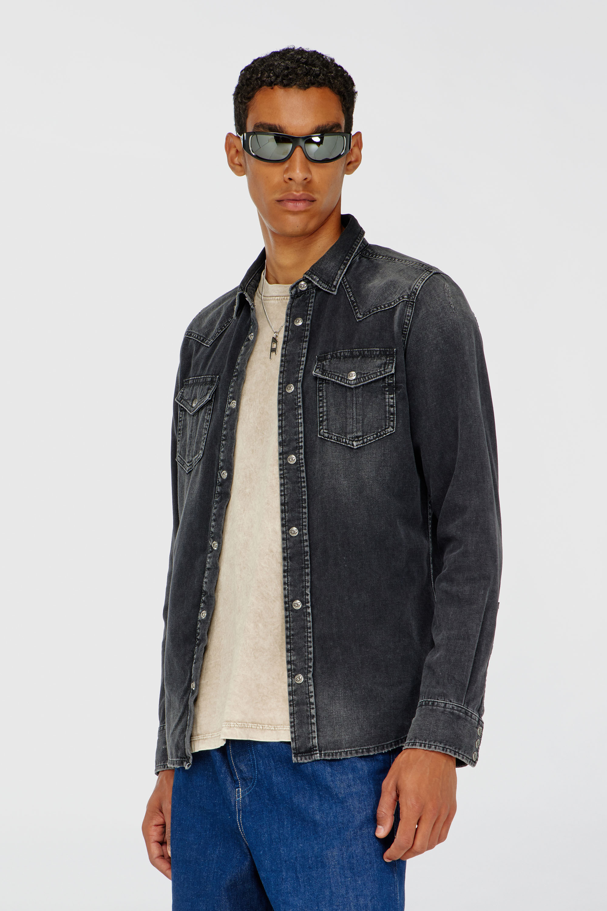 Diesel - D-VEGA, Sobrecamisa denim Hombre in Negro - 1