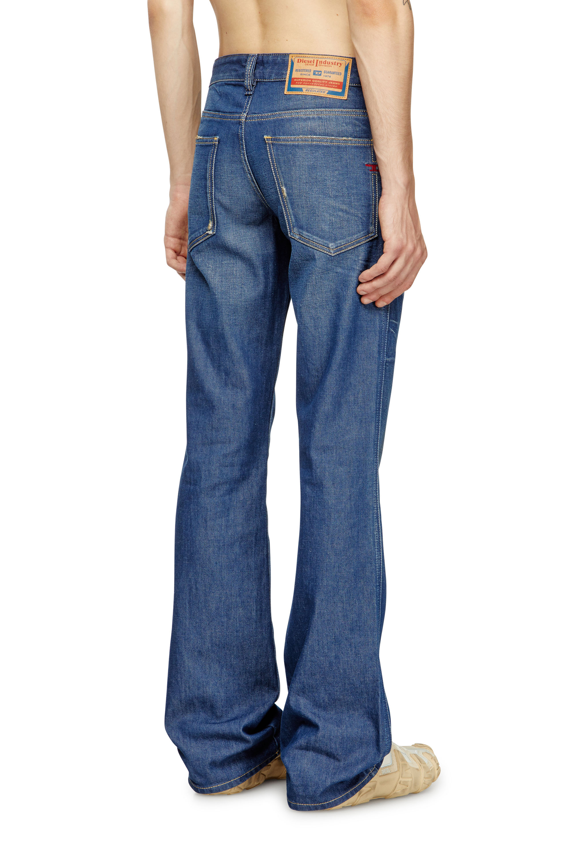 Diesel - Bootcut Jeans 1998 D-Buck 09M60 Hombre, Azul Oscuro - 4