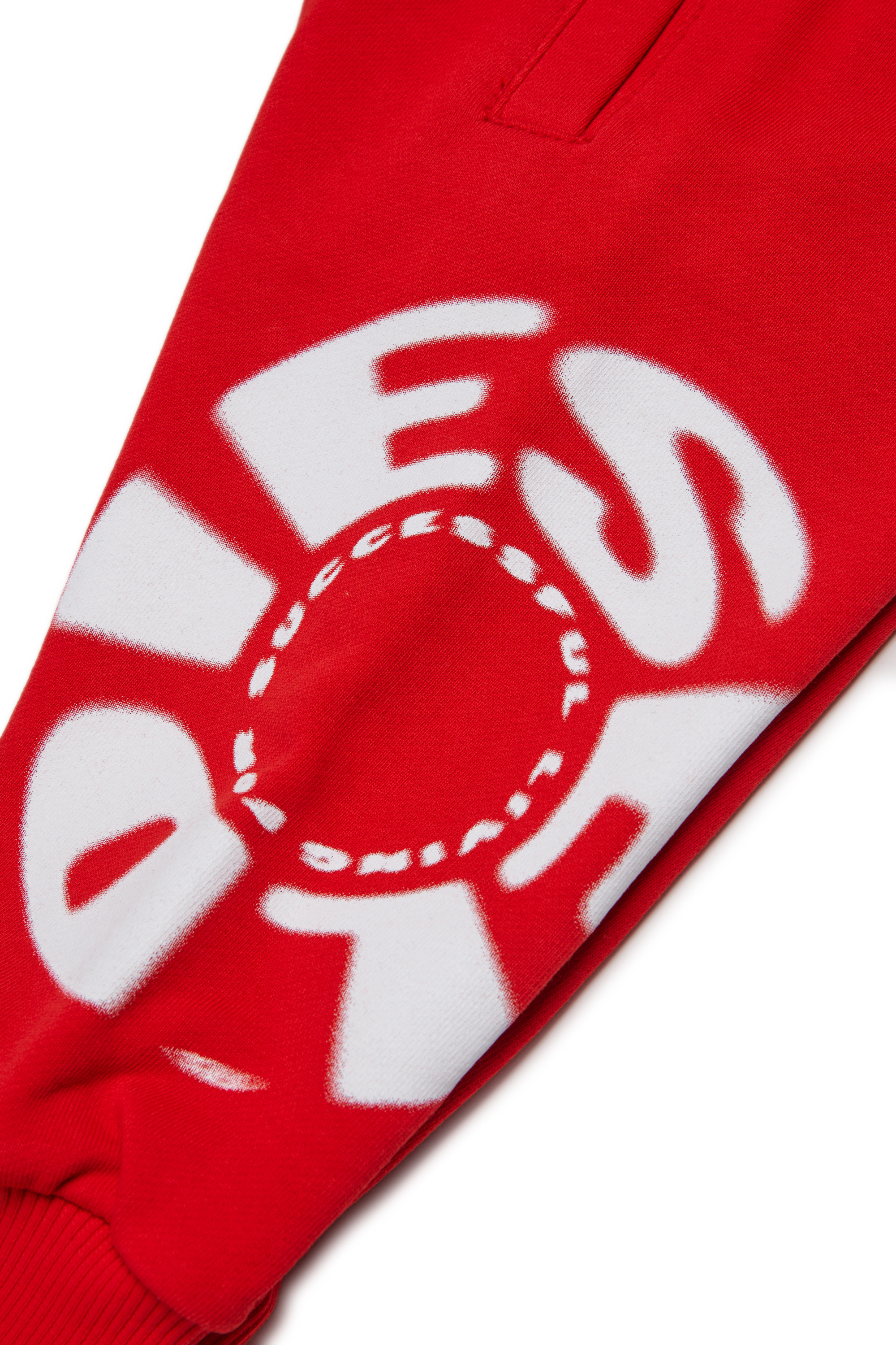 PRAVONB, Rojo