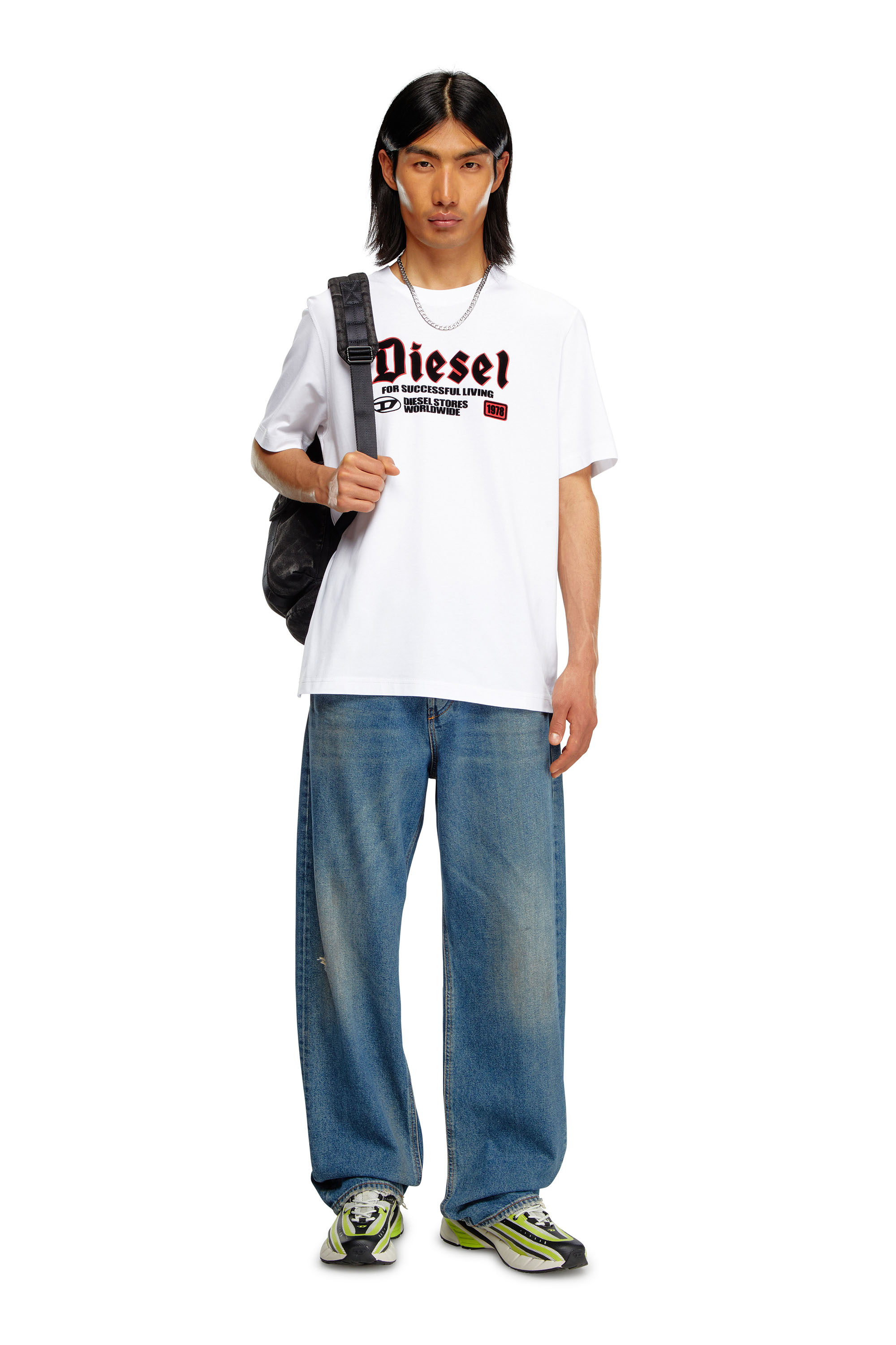 Diesel - T-ADJUST-K1, Hombre Camiseta con estampado Diesel en relieve in Blanco - Image 2