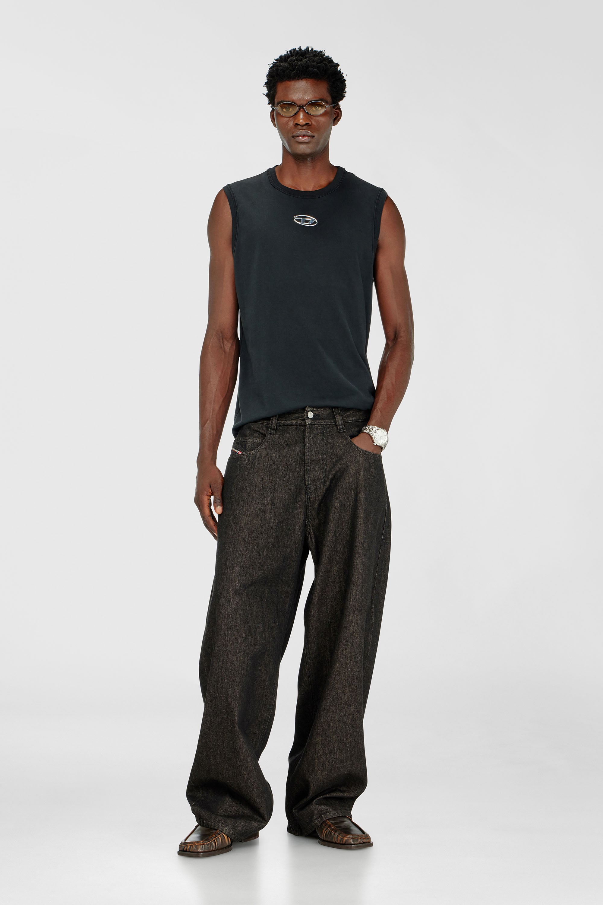 Diesel - T-BISCO-IOD, Camiseta de tirantes de algod&oacute;n sin mangas con Oval D met&aacute;lico Hombre in Negro - 1