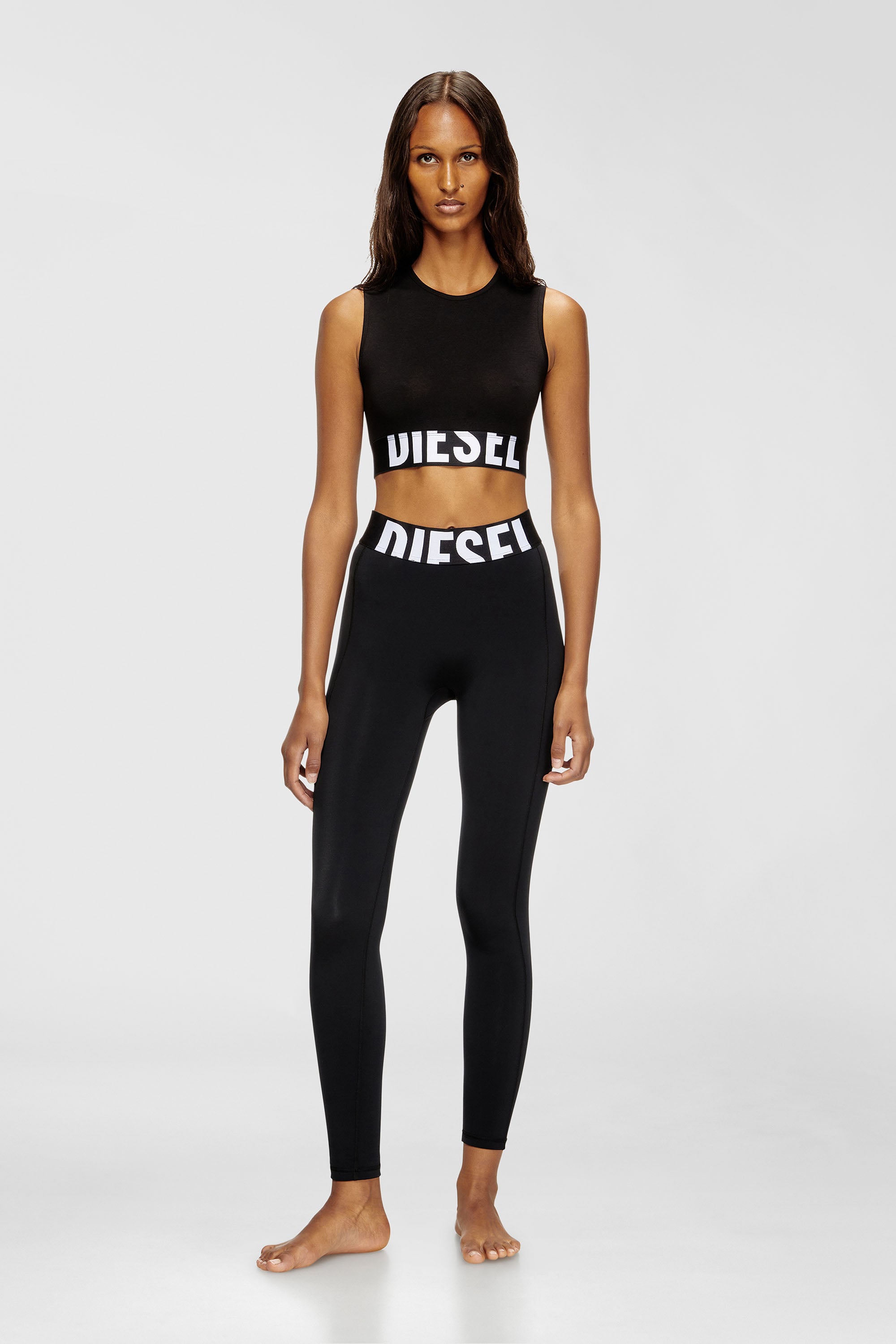 Diesel - ADA-D-POP, Camiseta con tirantes recortada con logotipo recortado Mujer in Negro - 2