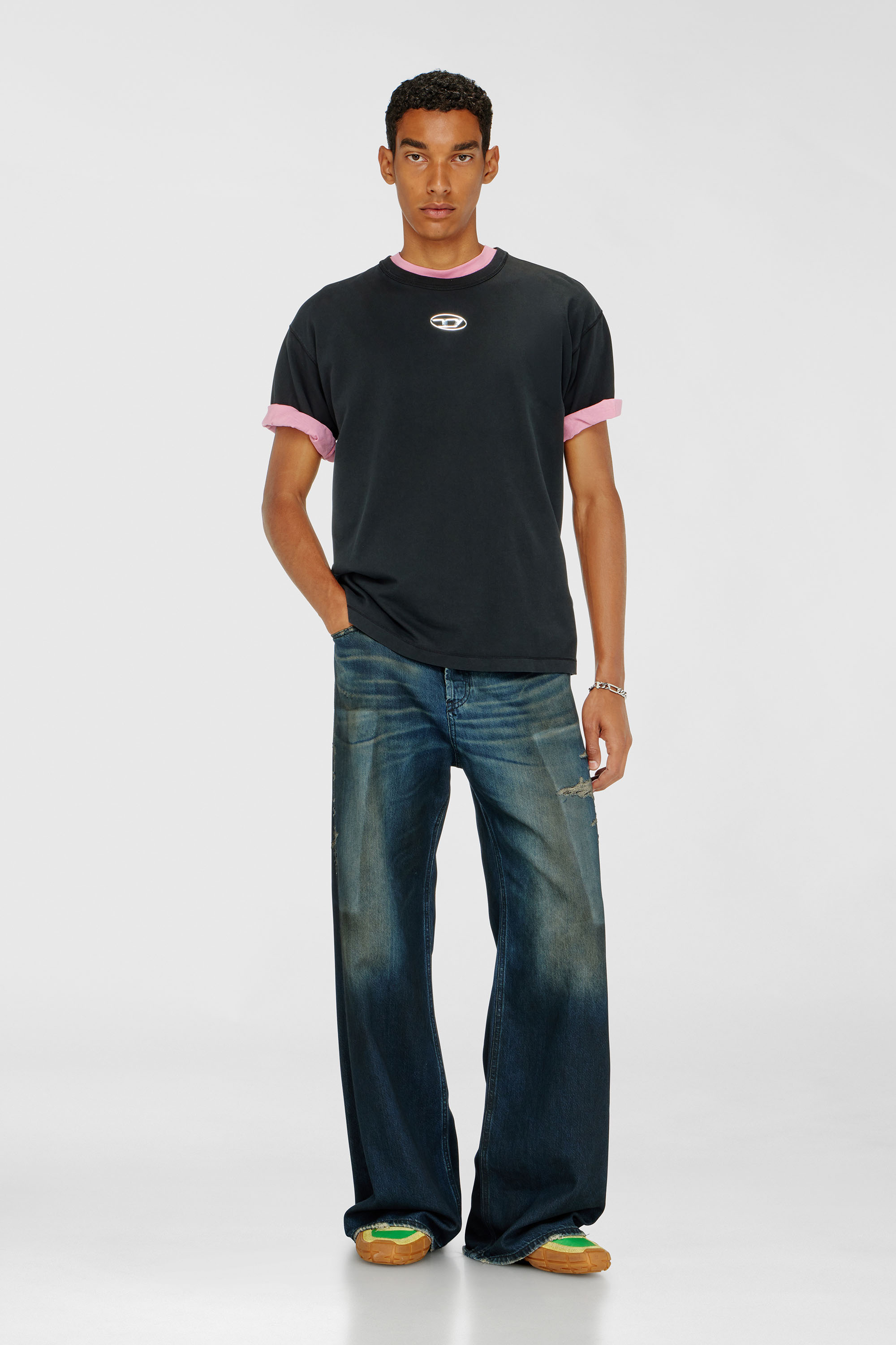 Diesel - T-NORM-IOD, Camiseta ligera de algod&oacute;n con logotipo Oval D met&aacute;lico Hombre in Negro - 2