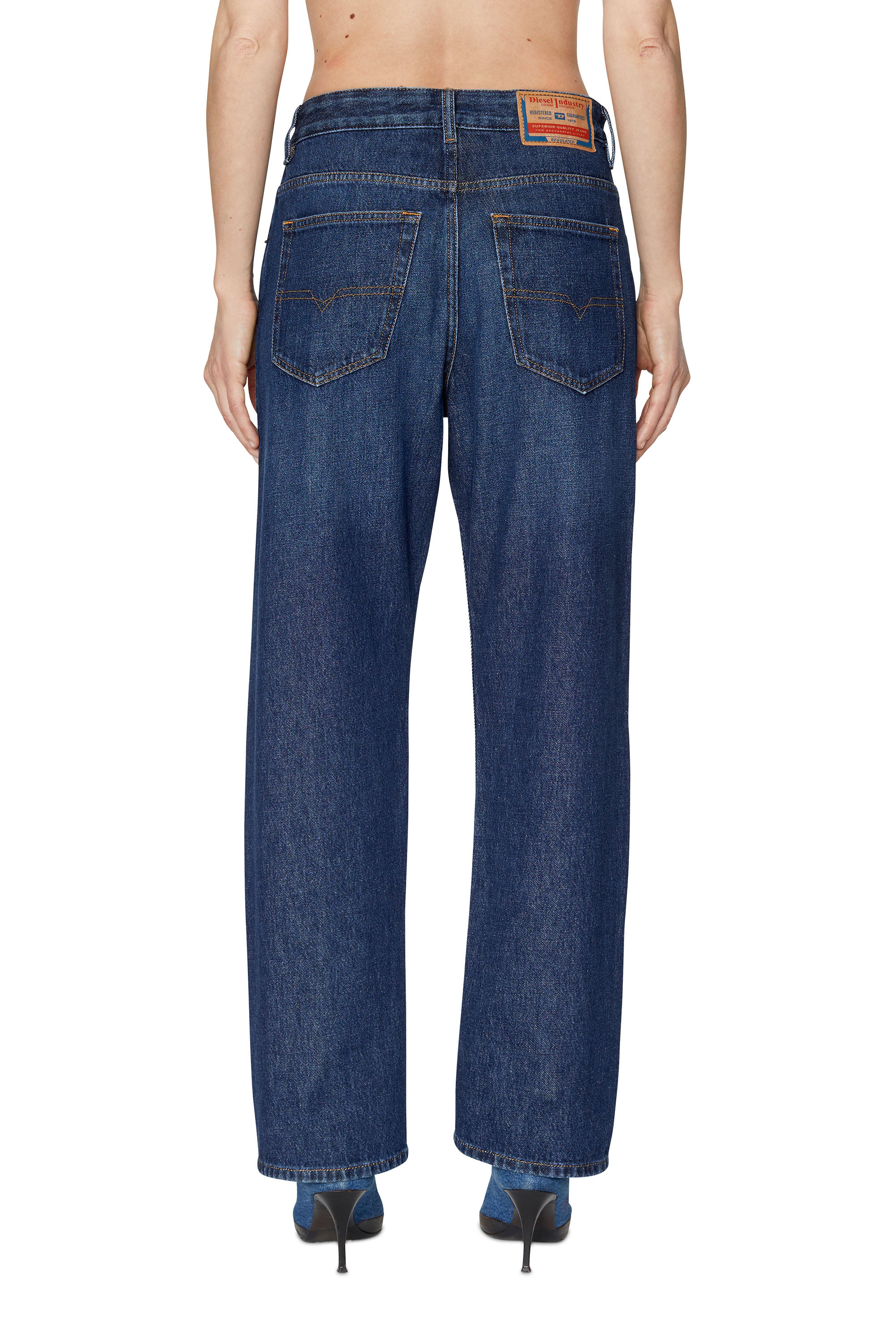 Diesel - 1999 09C03 Straight Jeans, Azul Oscuro - Image 2
