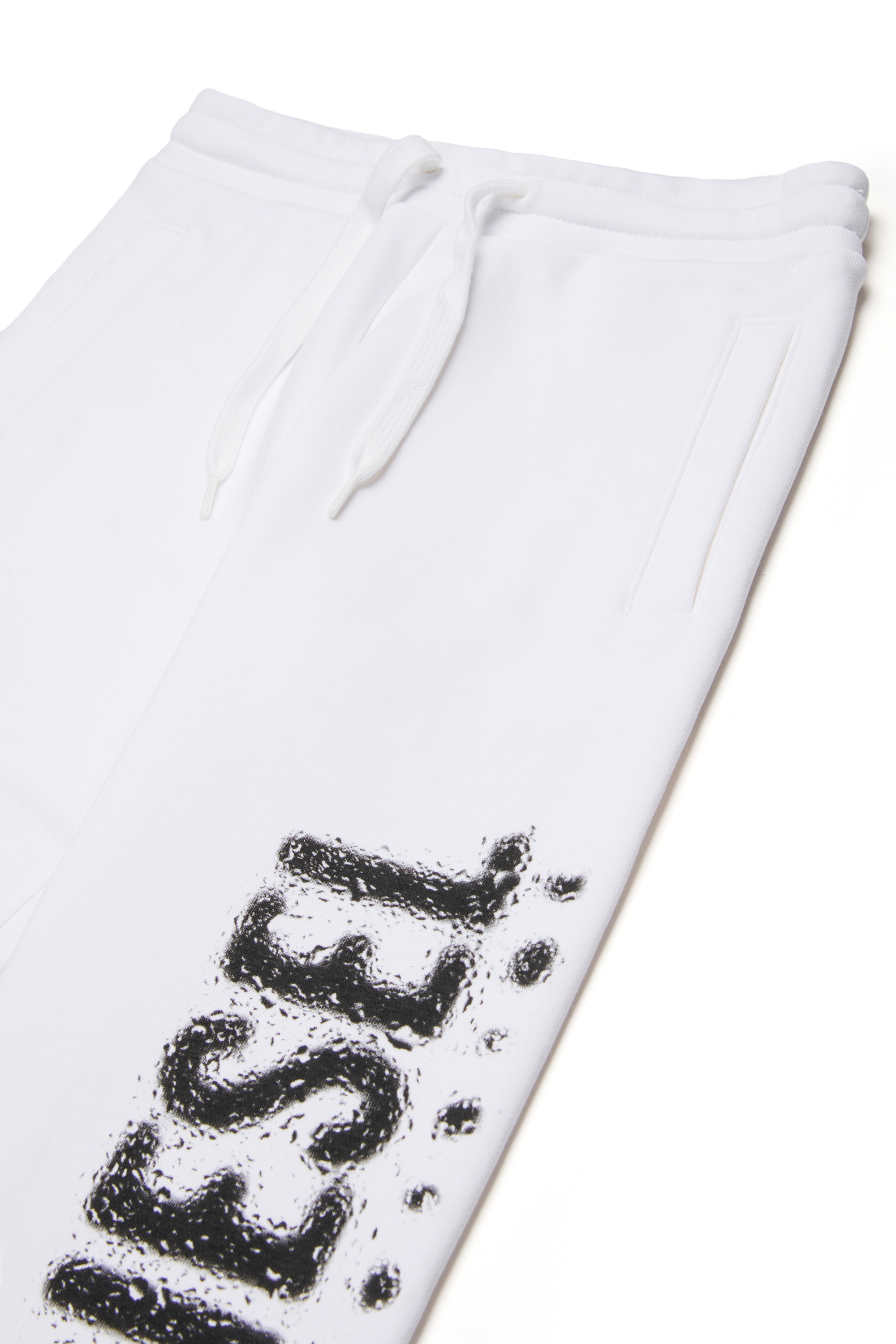 PANTLI, Blanco