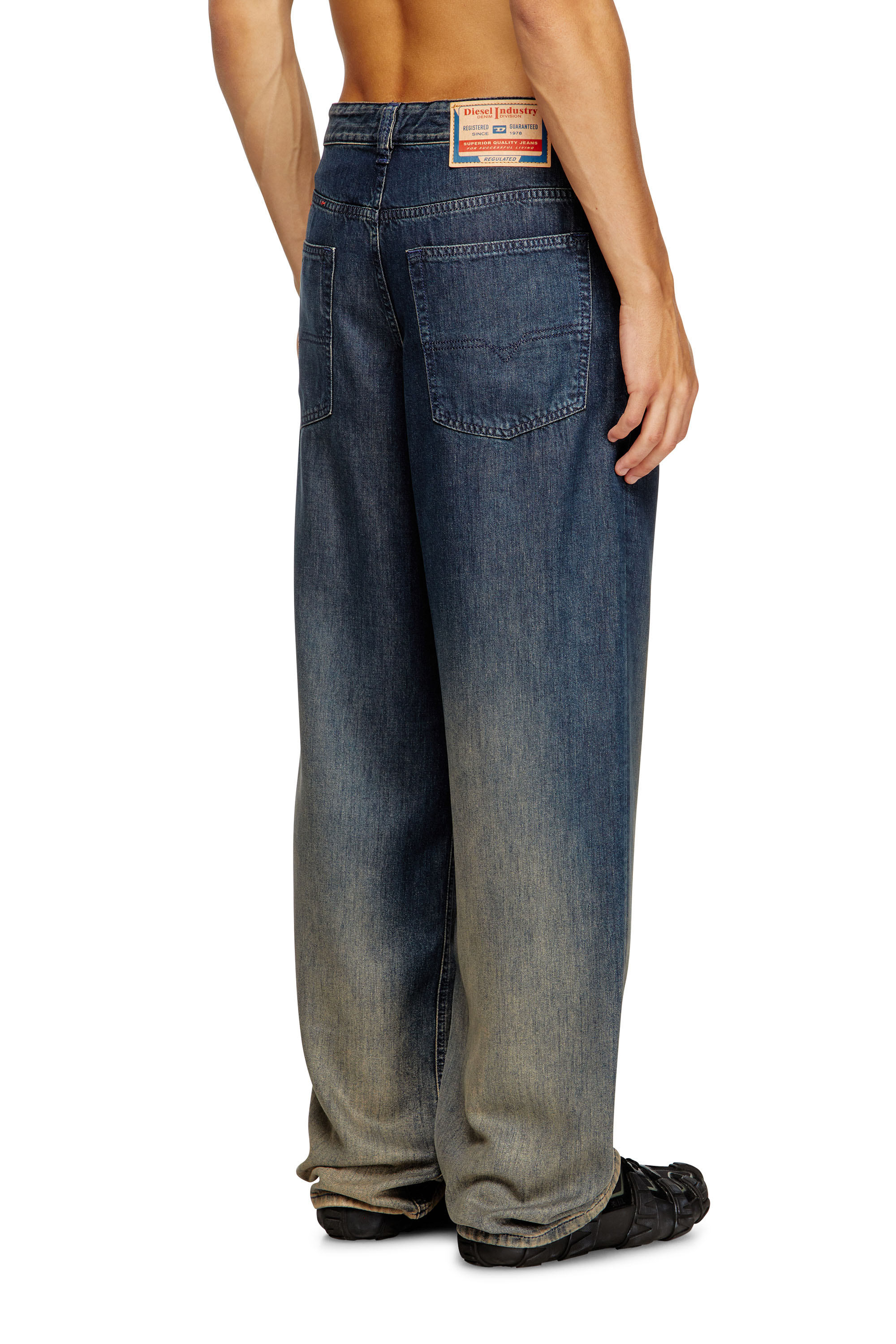 Diesel - Relaxed Jeans 2001 D-Macro 068TD Hombre, Azul Oscuro - 4