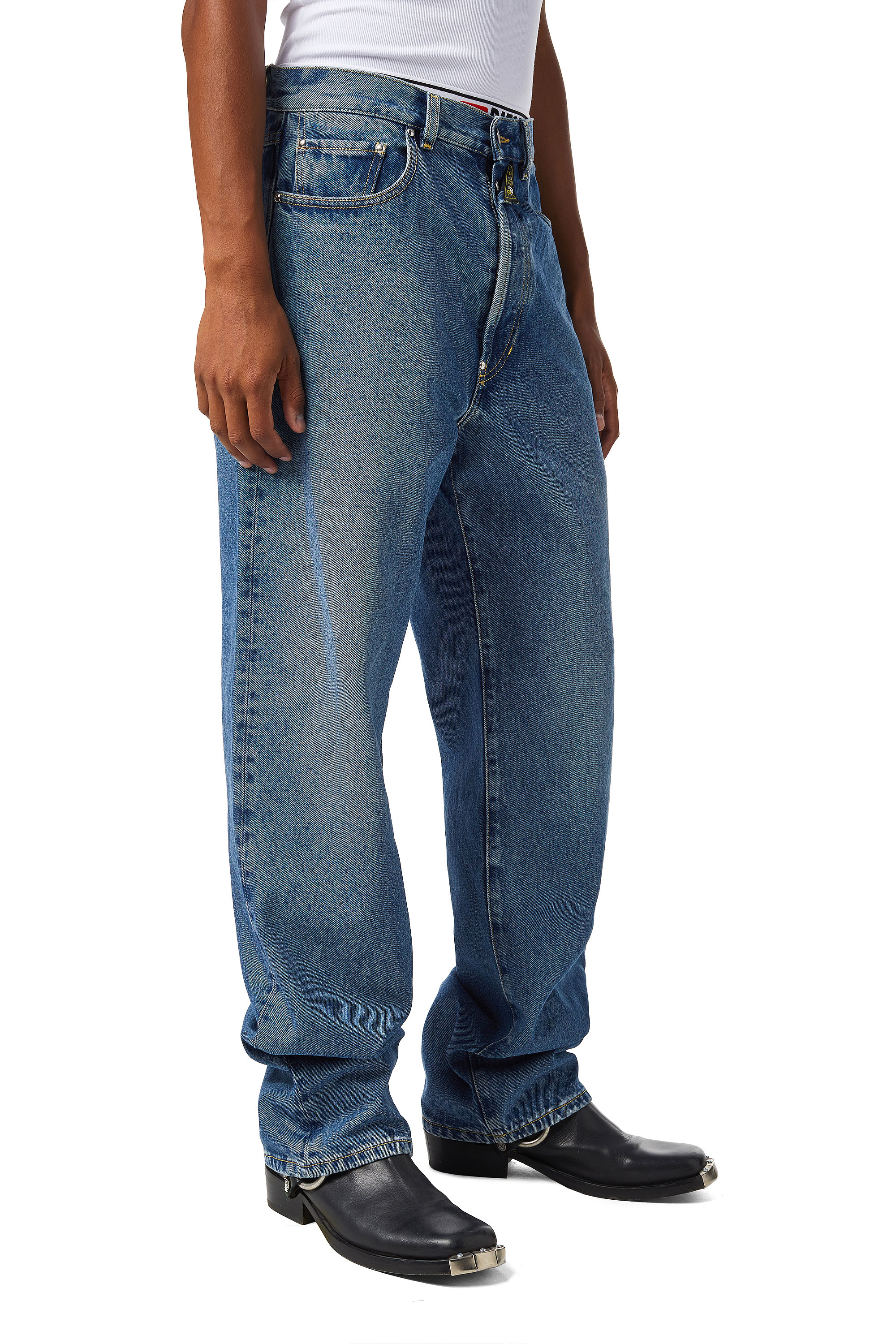 Diesel - DXD-2P2 0EHAQ Straight Jeans, Azul medio - Image 4