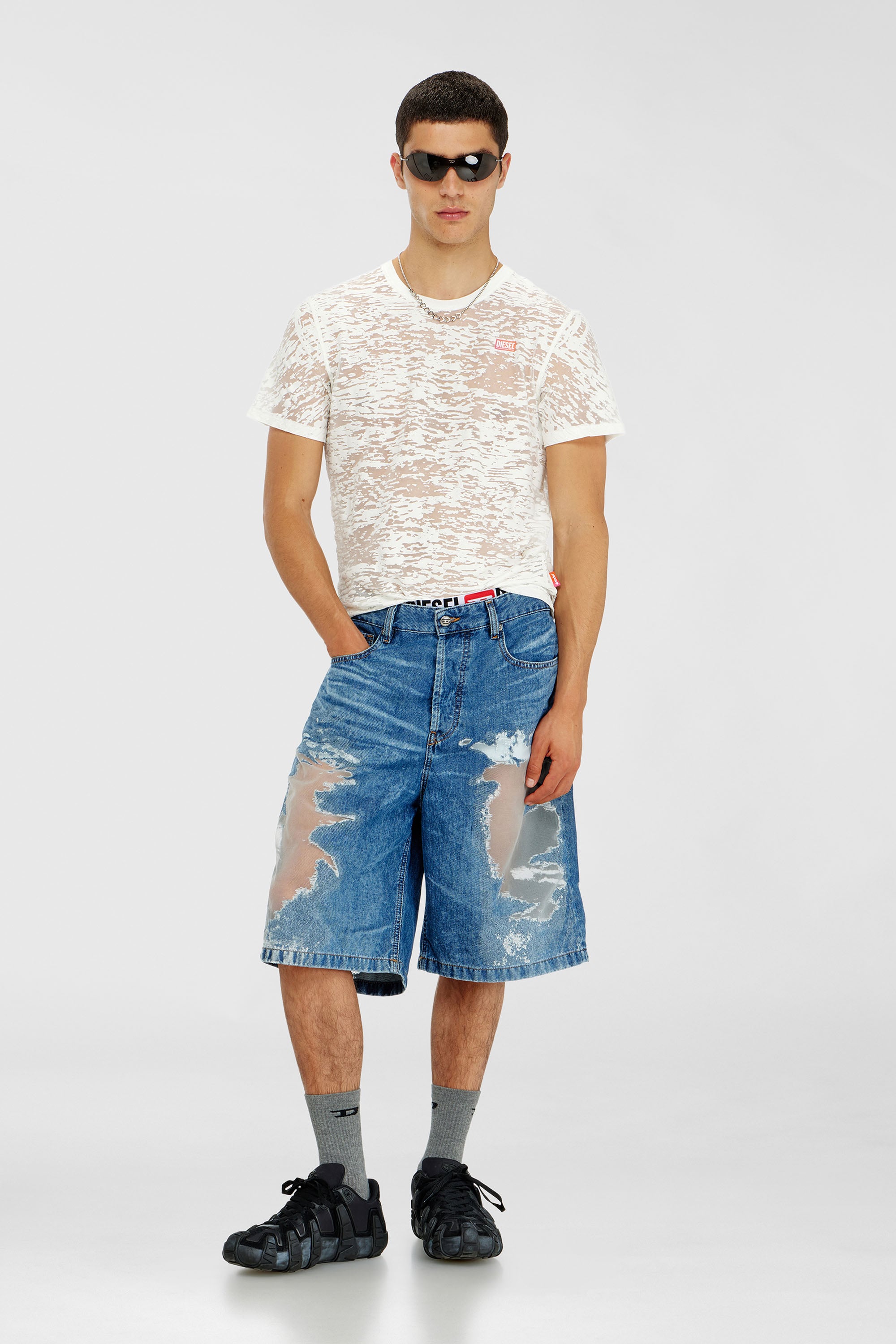 Diesel - PR-T-NOTS-MATI-R, Camiseta de jersey all-over devor&eacute; Unisex in Blanco - 2