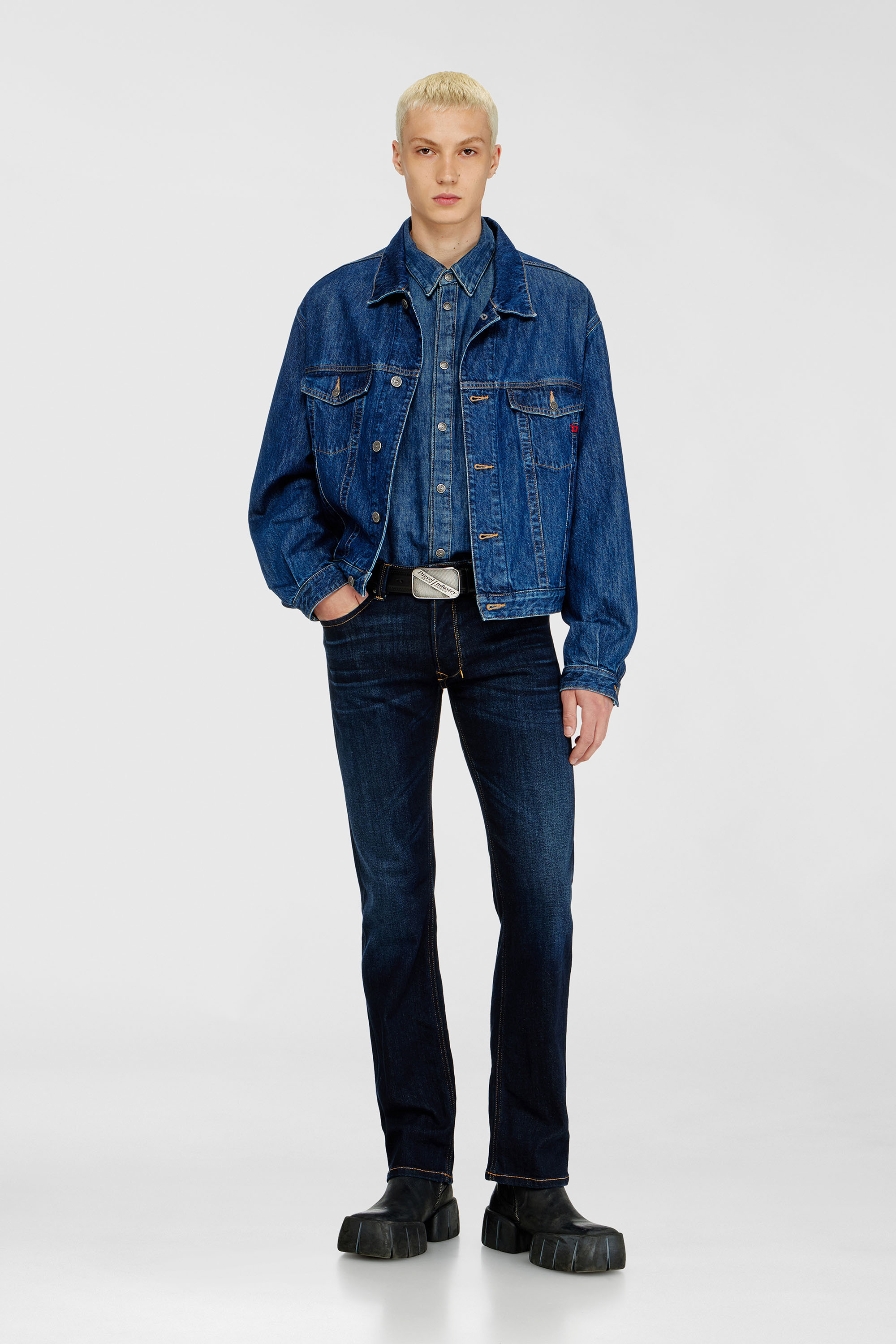 Diesel - Regular Jeans 1985 Larkee 09Q15 Hombre, Azul Oscuro - 1