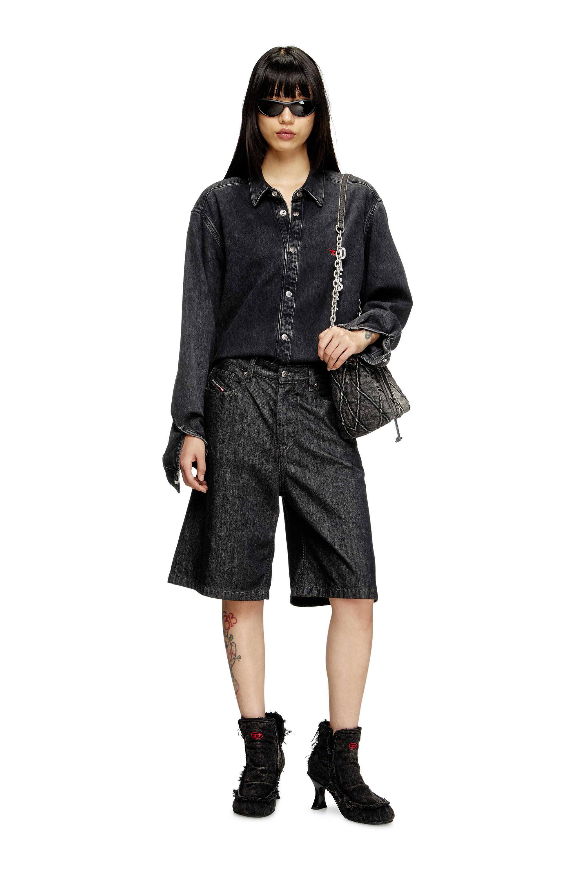 Diesel - DE-SIRE-SHORT, Pantalones cortos en denim lavado Mujer in Negro - 2