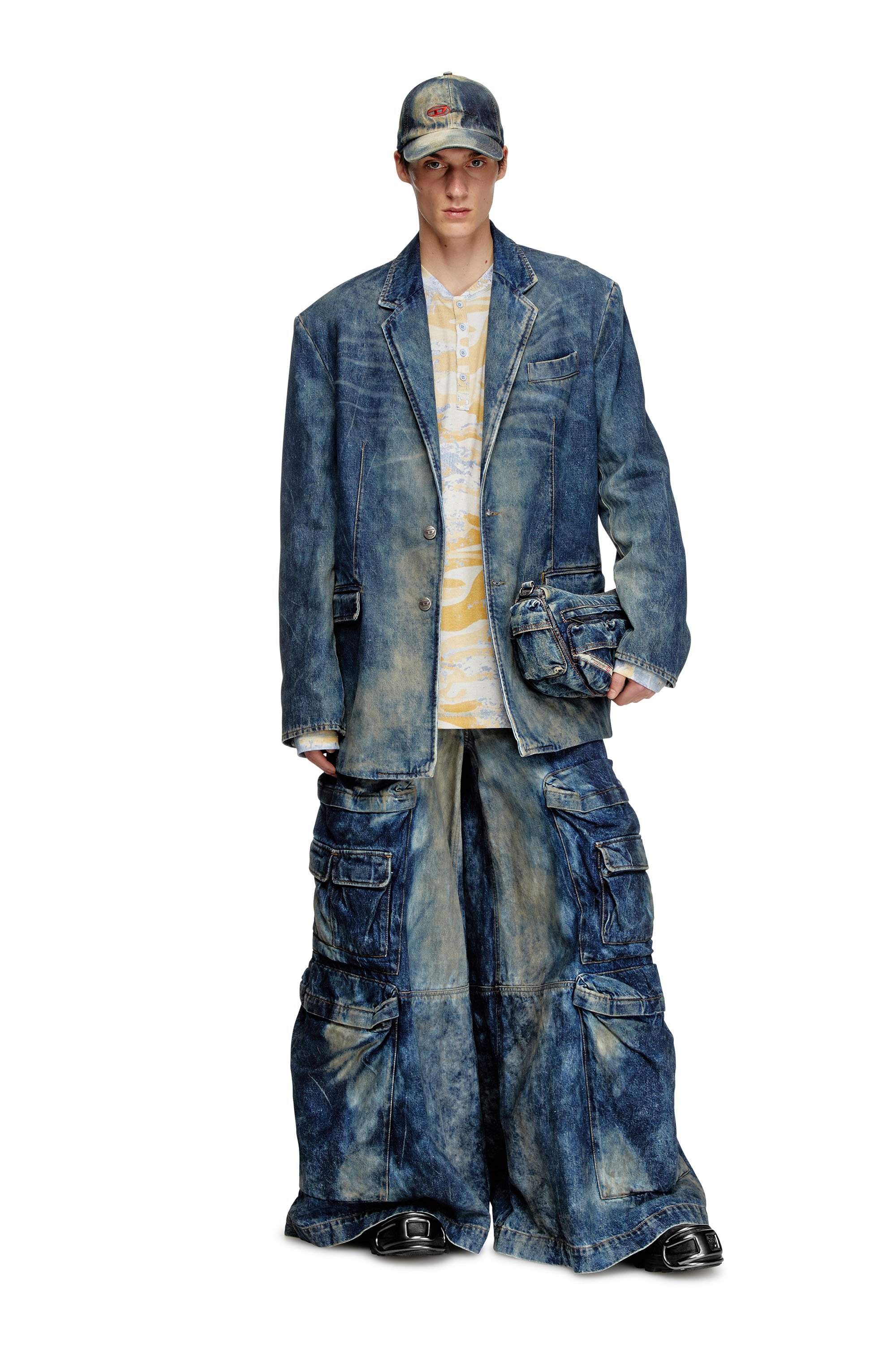 Diesel - D-OVER-DD, Blazer en denim tratado a mano con efecto de suciedad Unisex in Azul marino - 2