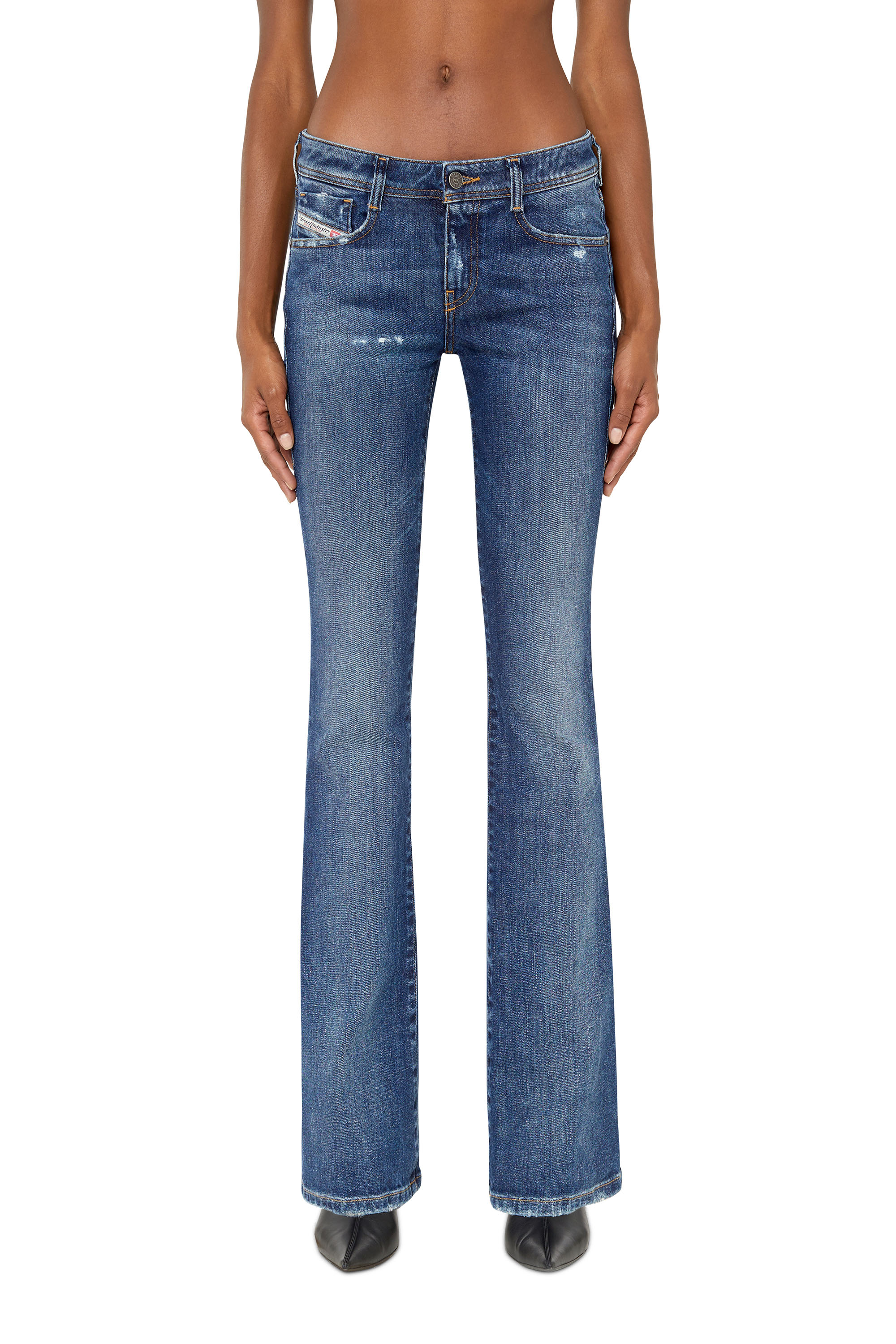 Diesel - 1969 D-EBBEY 09E45 Bootcut and Flare Jeans, Azul medio - Image 1