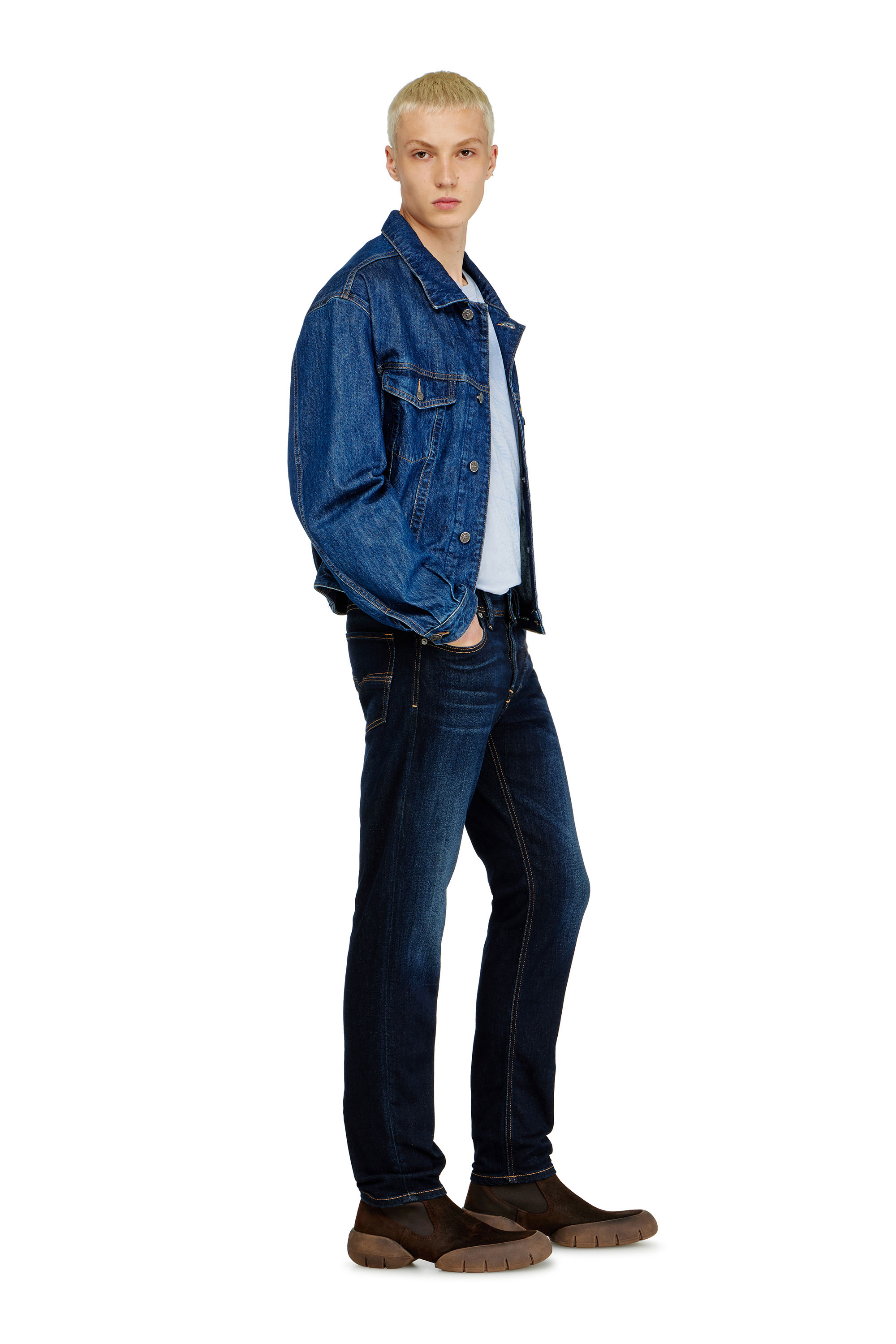 Diesel - Regular Jeans 1986 Larkee-Beex 09Q15 Hombre, Azul Oscuro - 3