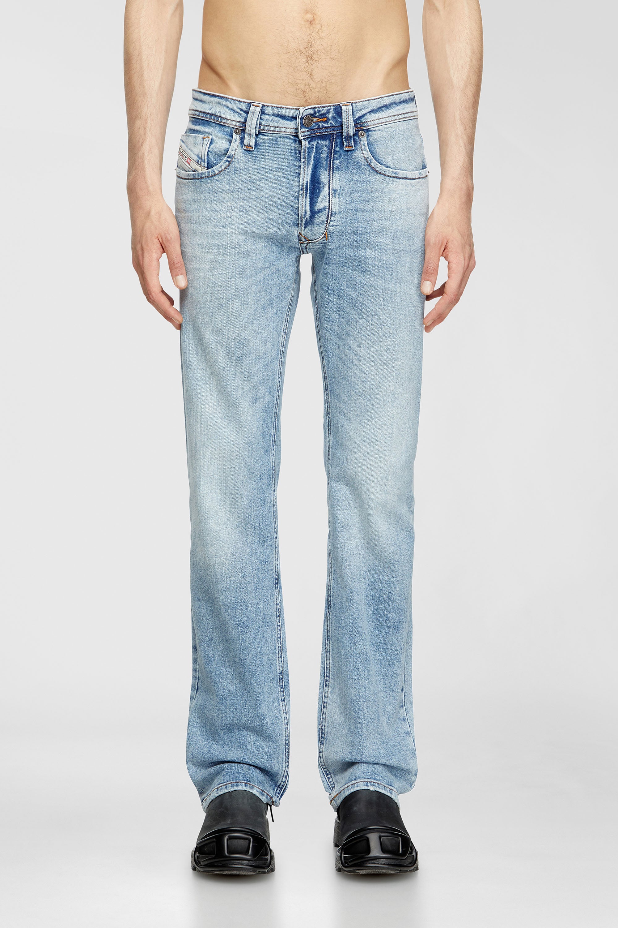 Diesel - Regular Jeans 1985 Larkee 0DBDV Hombre, Azul Claro - 1