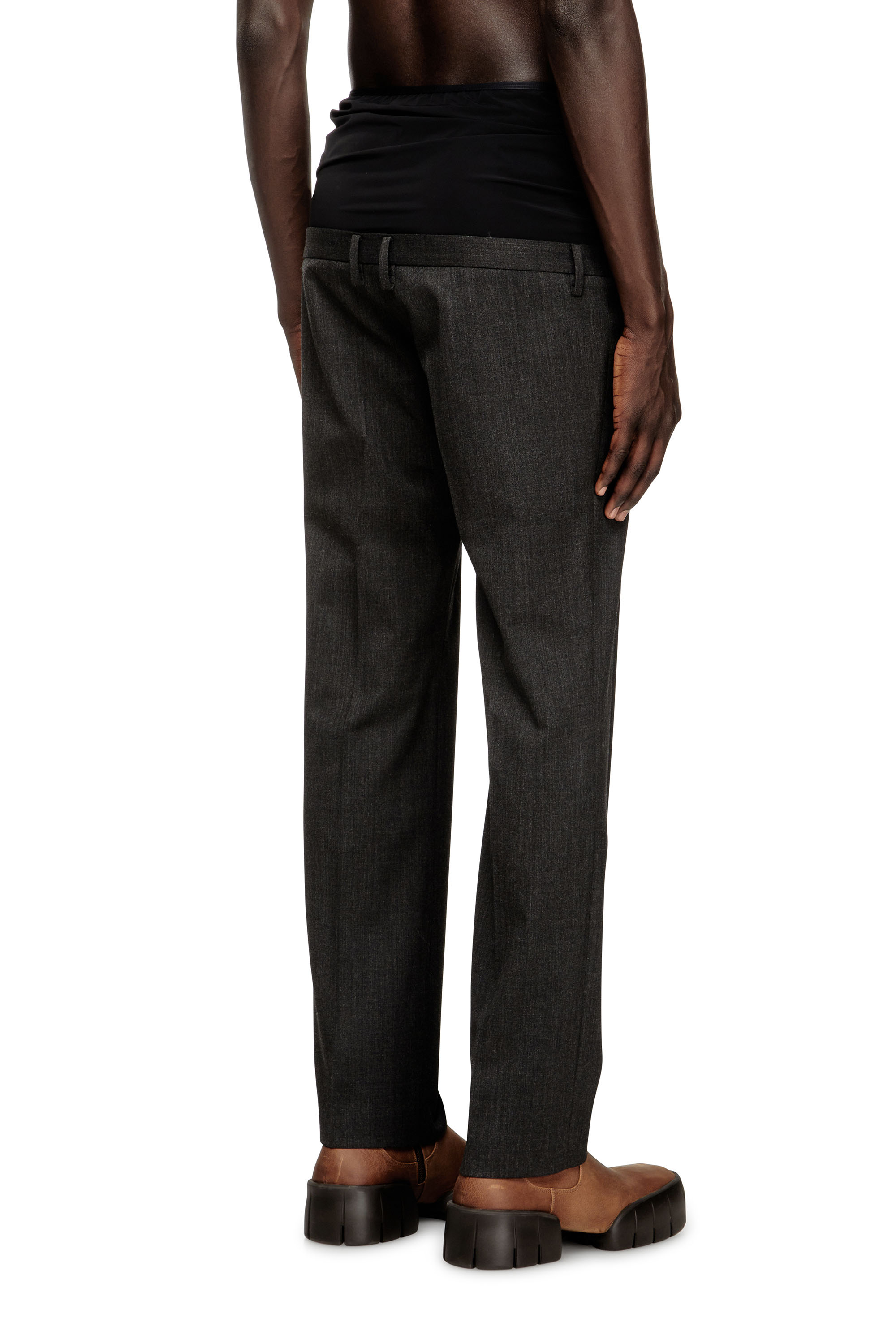 Diesel - P-AUREL-1, Pantalones de lana con cintura elástica Hombre in Gris - 4
