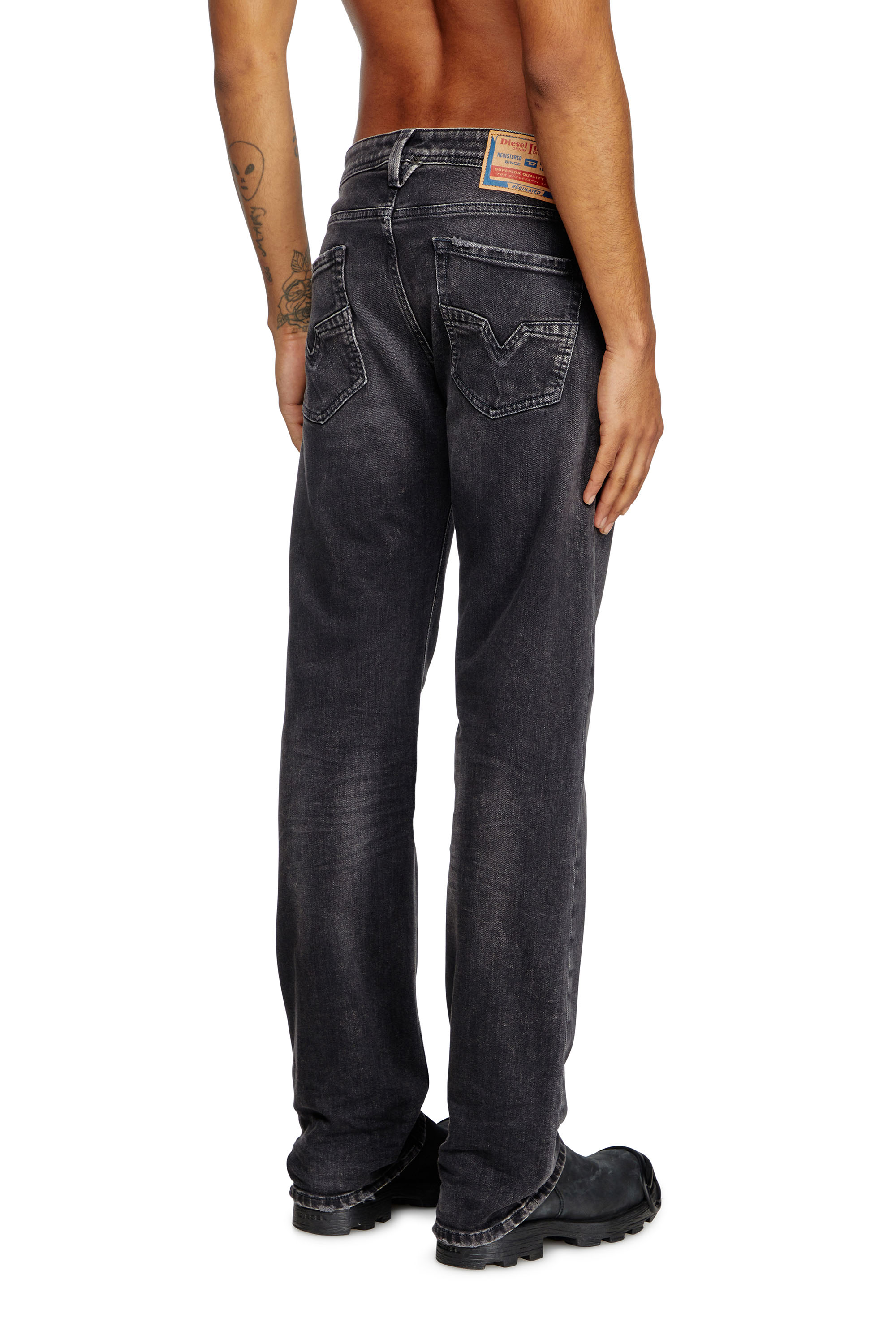 Diesel - Regular Jeans 1985 Larkee 09K51 Hombre, Negro/Gris oscuro - 4