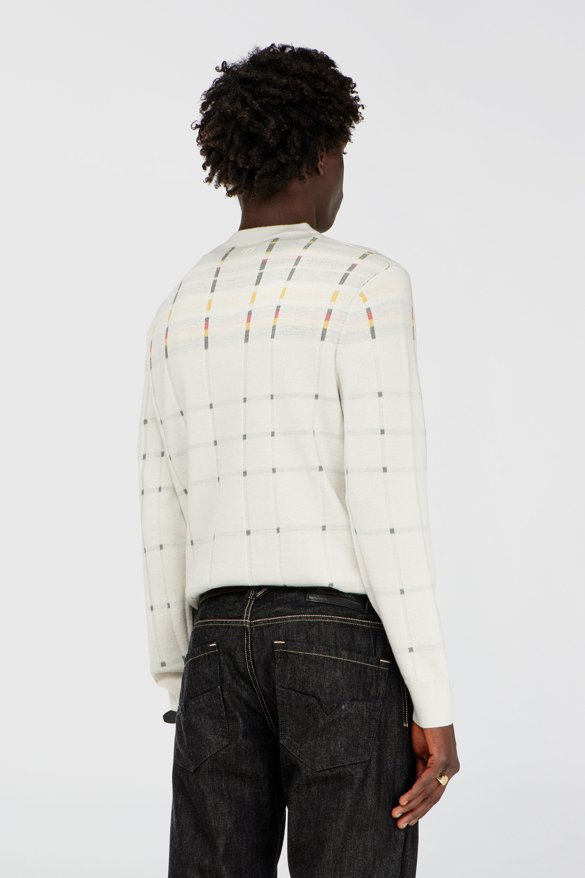Diesel - K-ROENO, Jersey de lana con efecto de cuadros y cuello de pico Hombre in Blanco - 4