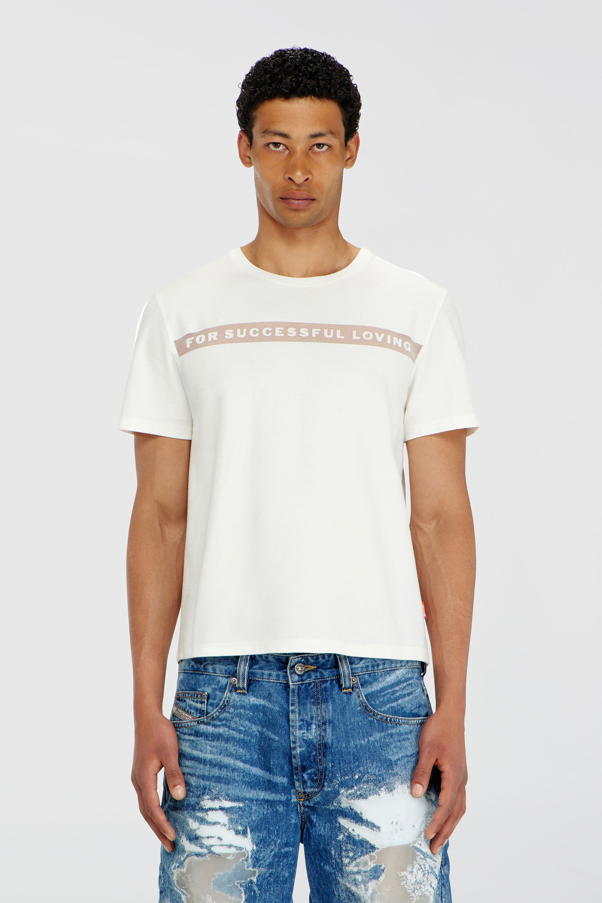 Diesel - PR-T-NOTS-CHI-R, Camiseta con logo For Successful Loving Unisex in Blanco - 2