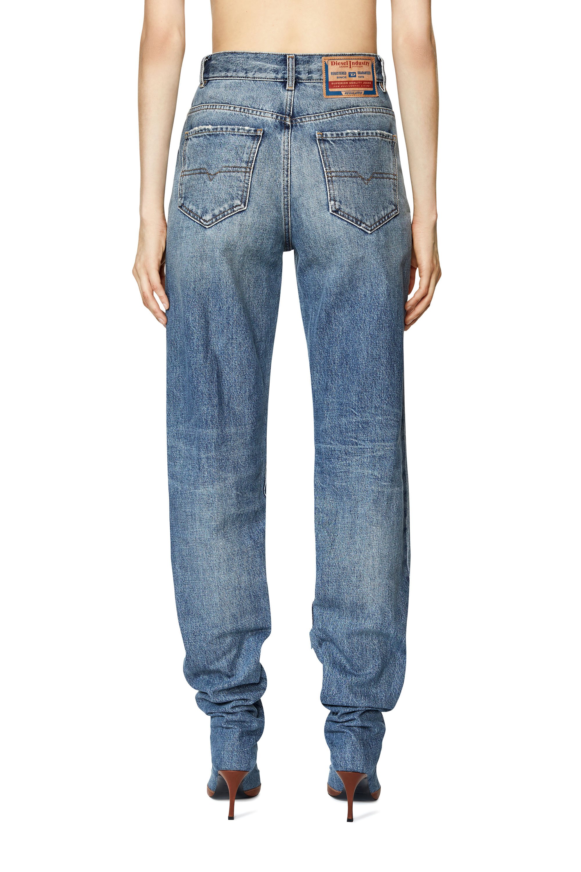 Diesel - 1956 007A7 Straight Jeans, Azul medio - Image 3