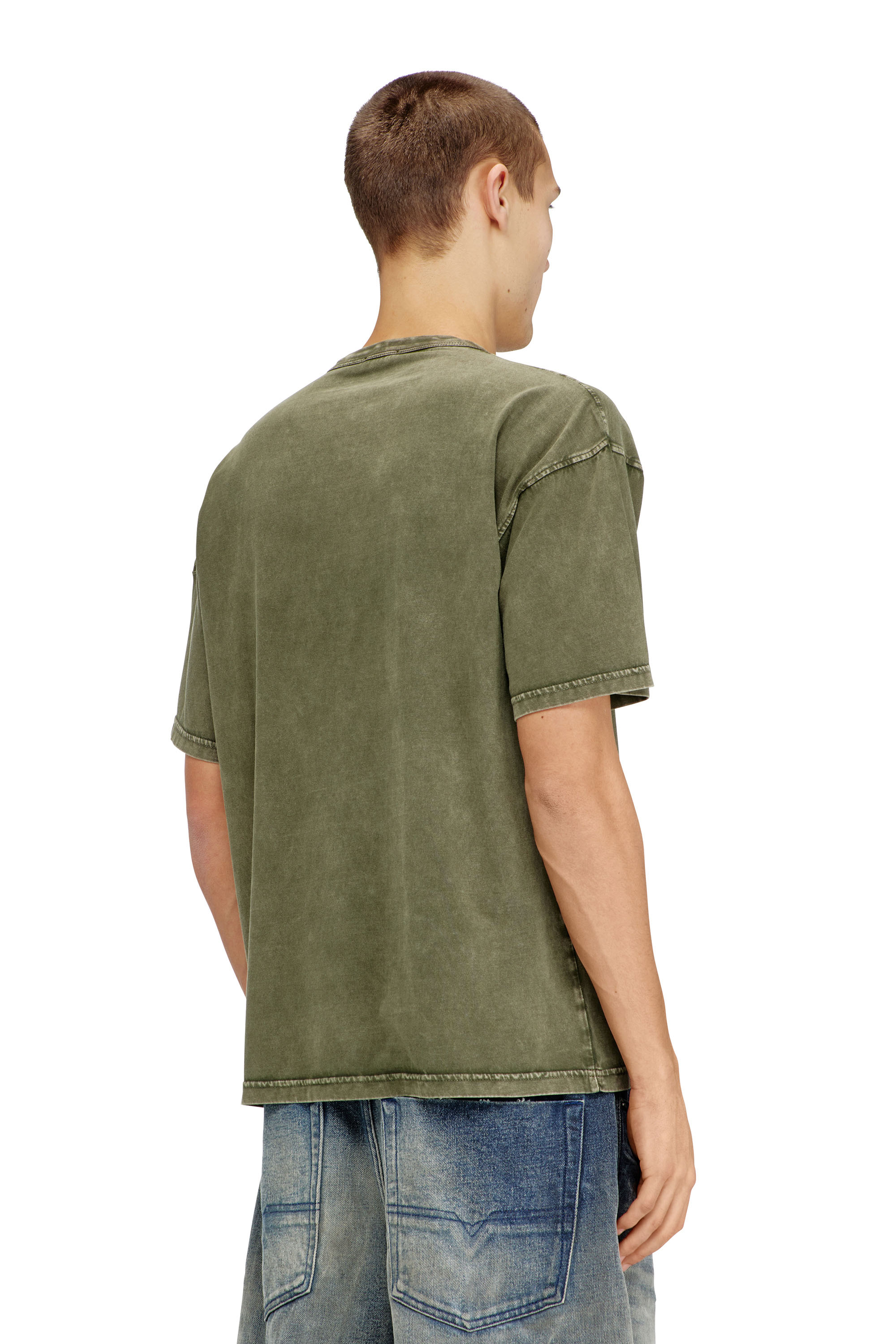 Diesel - T-BOXT-DEN, Camiseta de algod&oacute;n relajada con aplique Oval D Hombre in ToBeDefined - 3