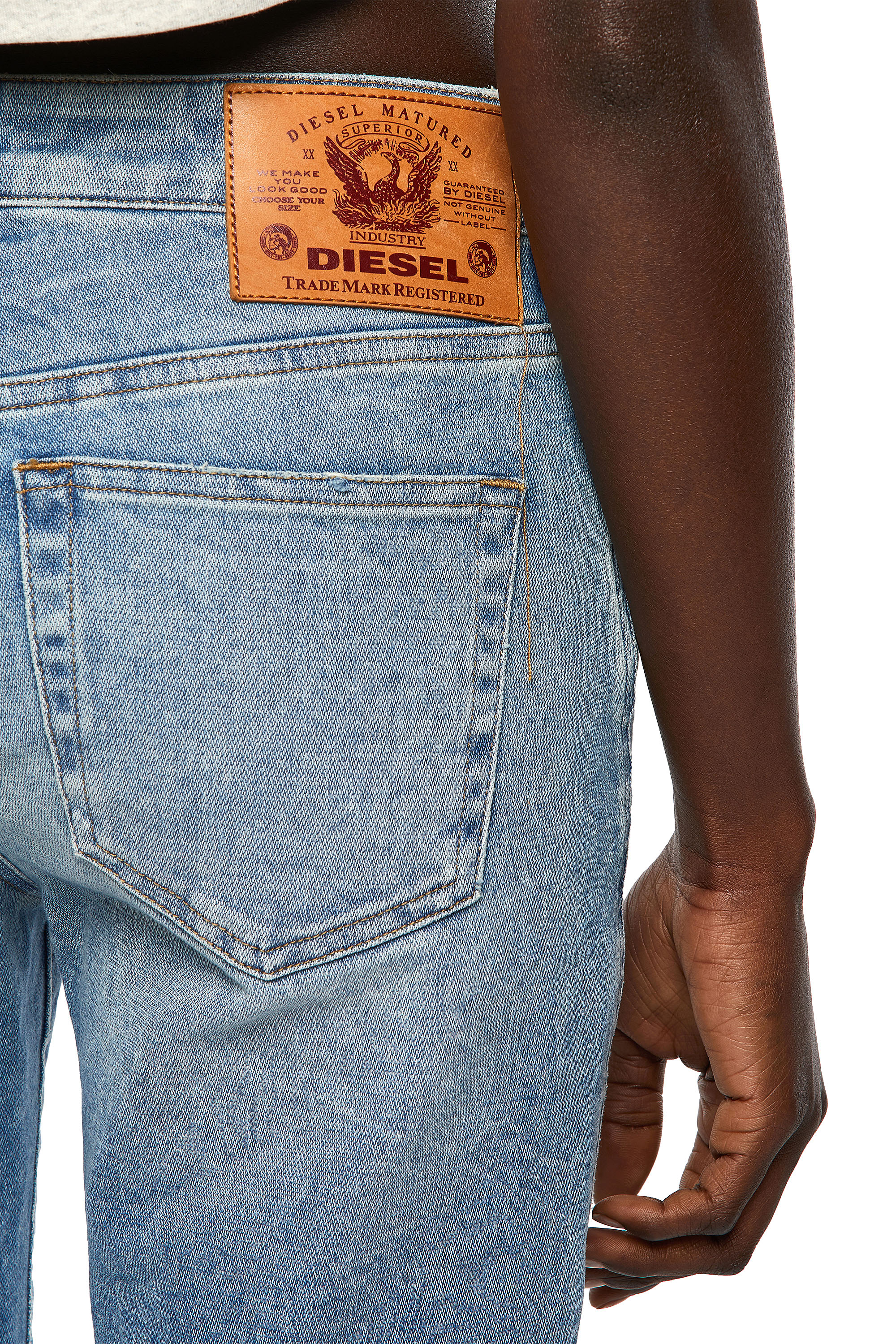 Diesel - D-Joy 09A07 Tapered Jeans, Azul Claro - Image 4