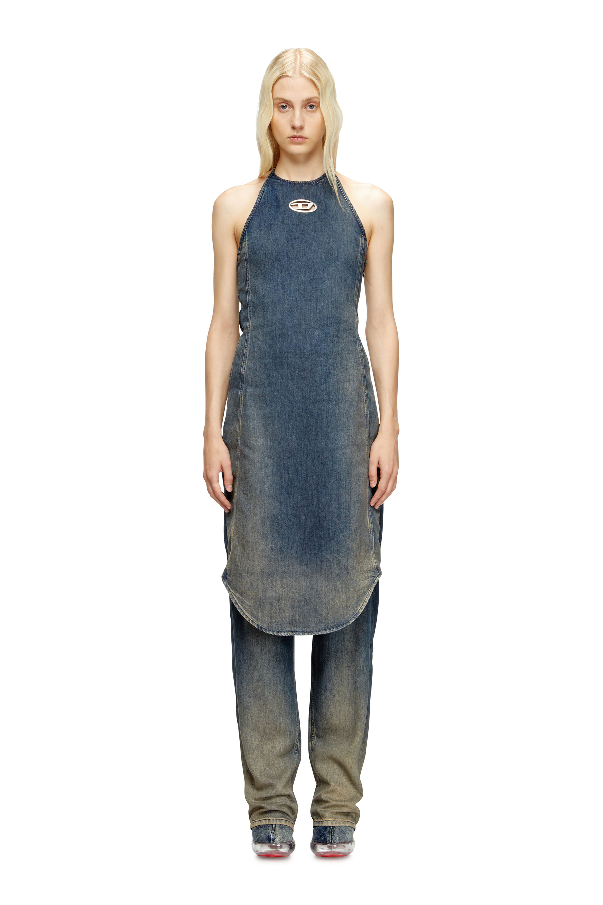 Diesel - DE-CYNTHIA-S, Mono con escote halter en denim fluido degradado Mujer in Azul marino - 3