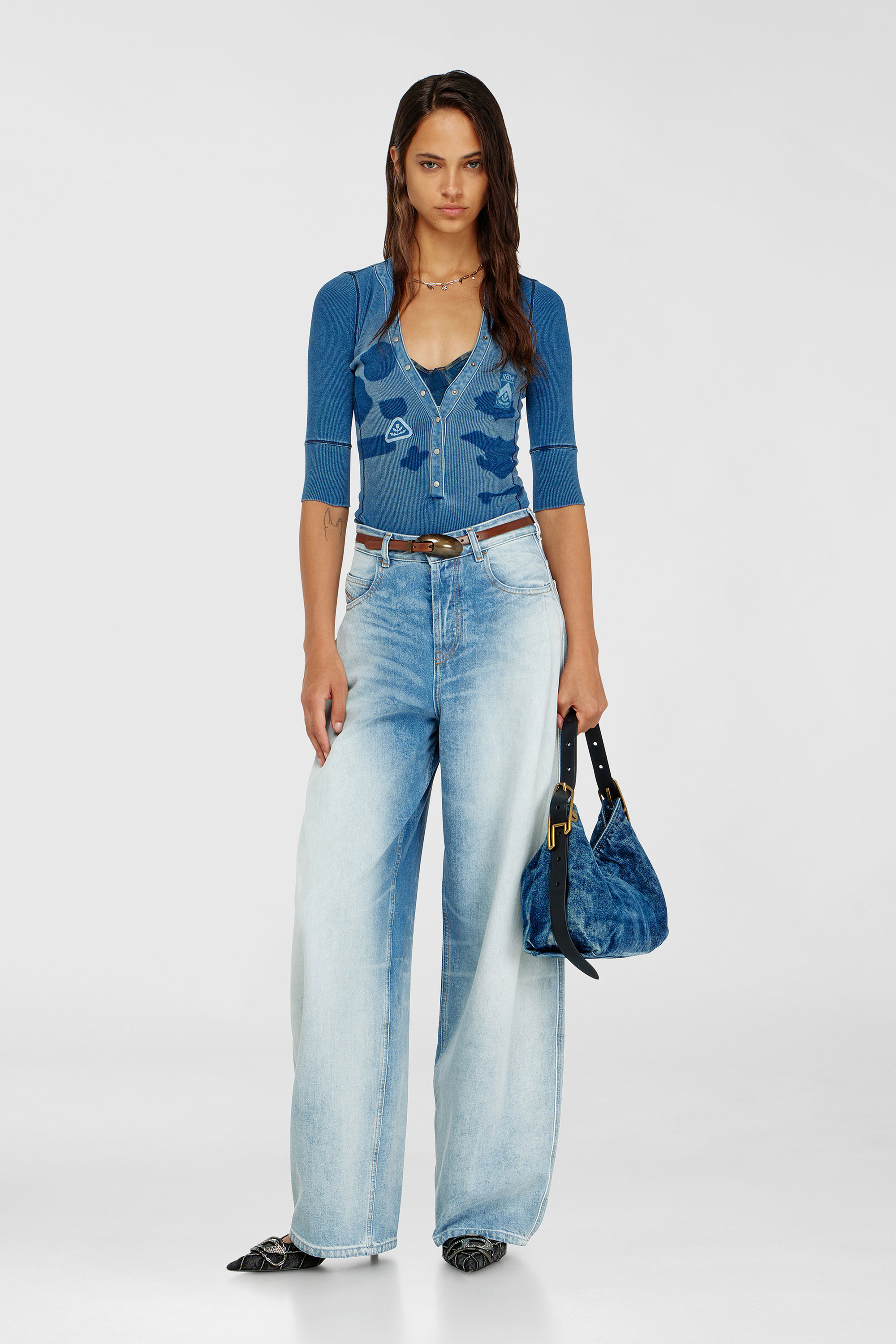 Diesel - T-EREME, Top henley con efecto shadow-patch Mujer in Azul marino - 2