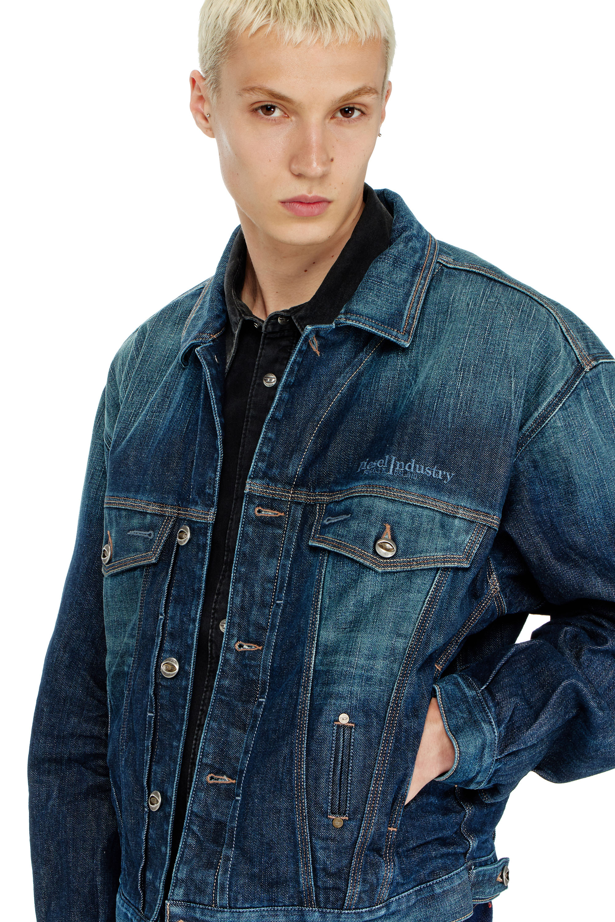 Diesel - D-DENVER-CL, Trucker jacket en denim selvedge Unisex in Azul marino - 5