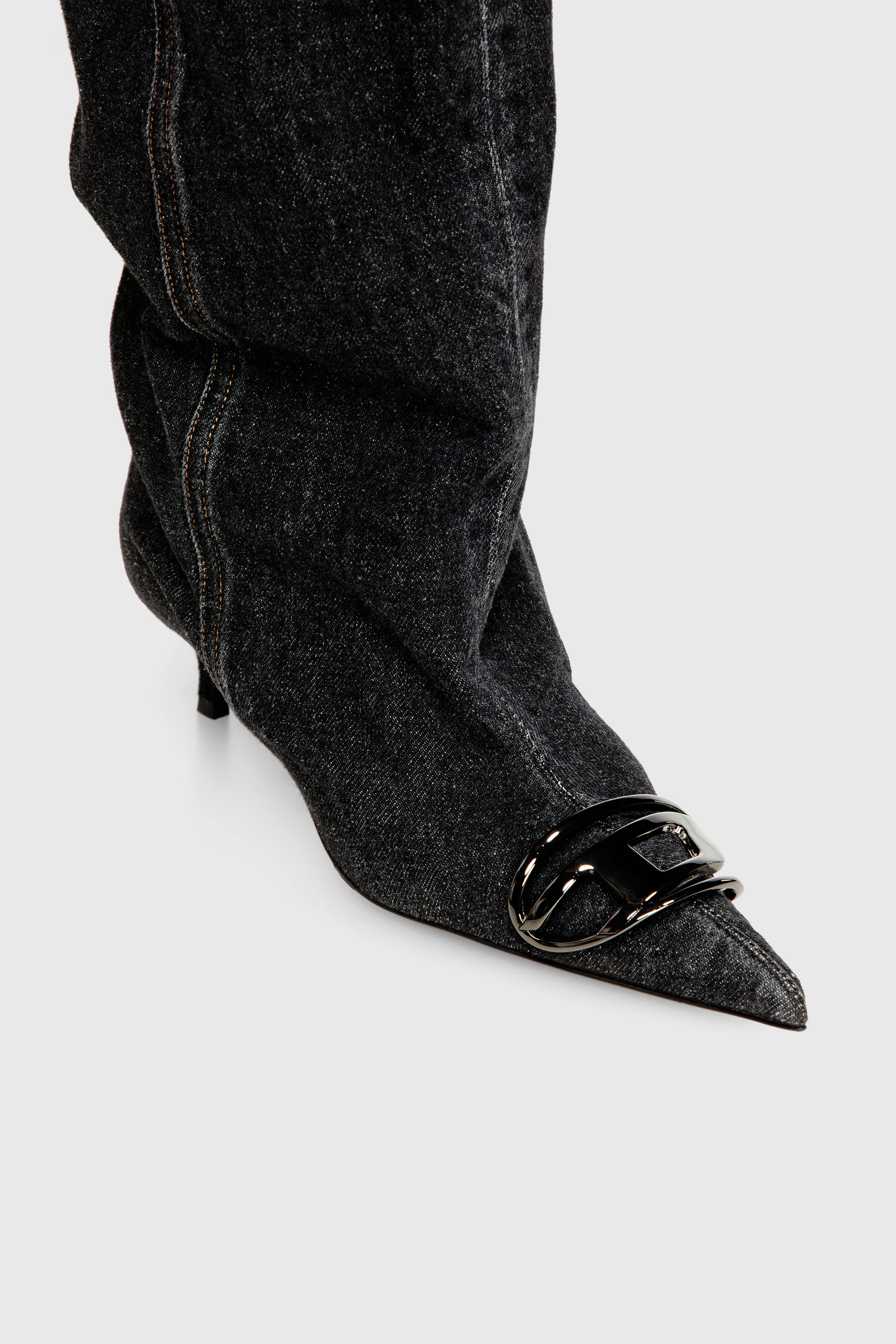 Diesel - D-VENUS KB SLOUCHY, Woman's D-Venus-Slouchy knee-high boot in denim in Black - 4