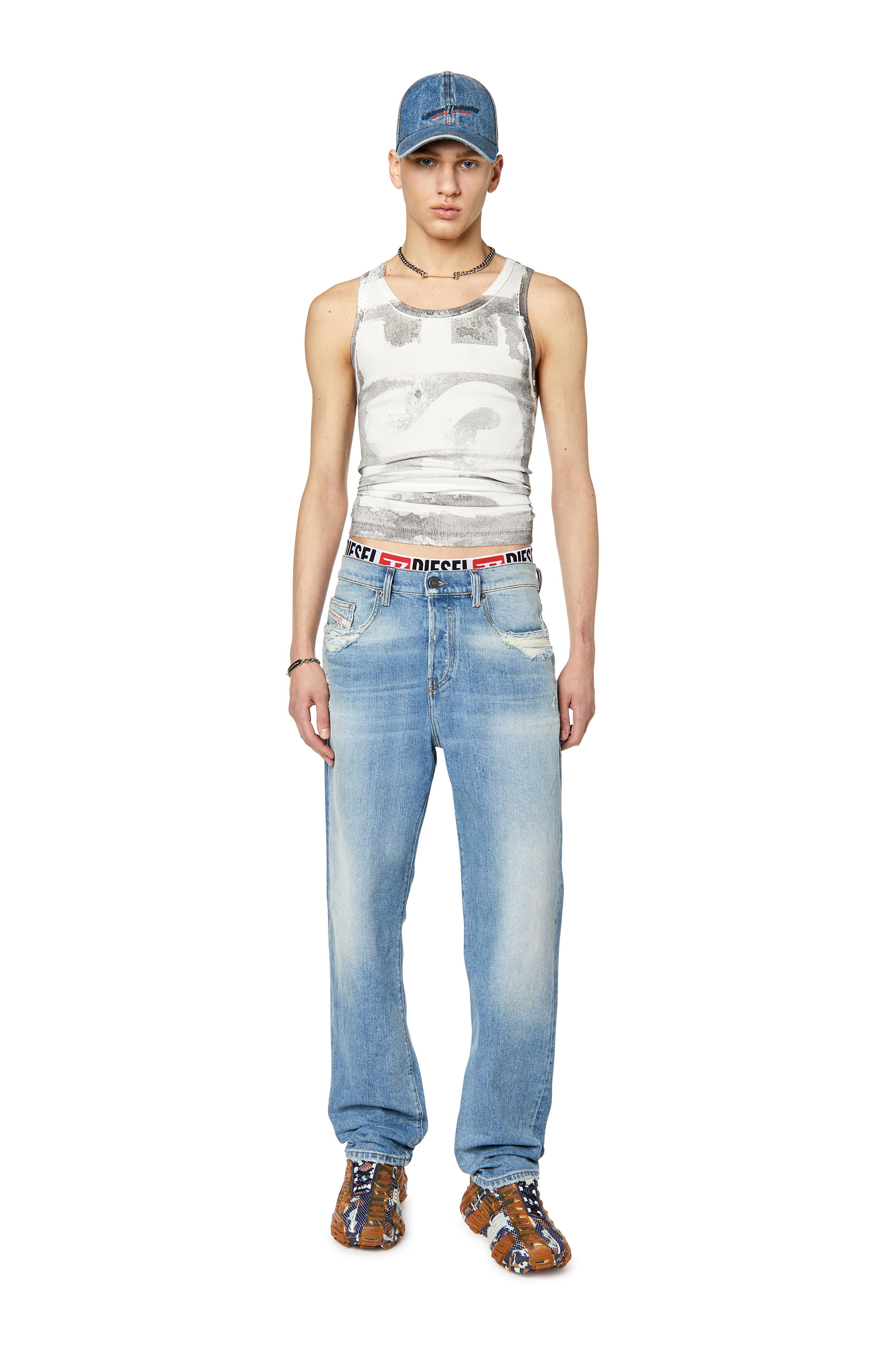 Diesel - 2020 D-Viker 007N1 Straight Jeans, Azul Claro - Image 4