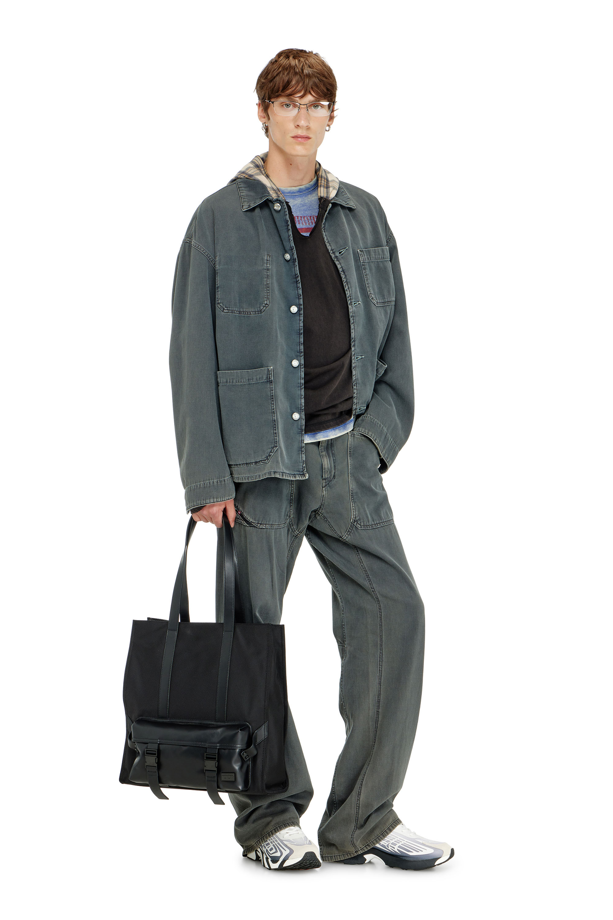 Diesel - D-STACK-U, Chaqueta estilo utility de denim te&ntilde;ido Unisex in Gris - 4
