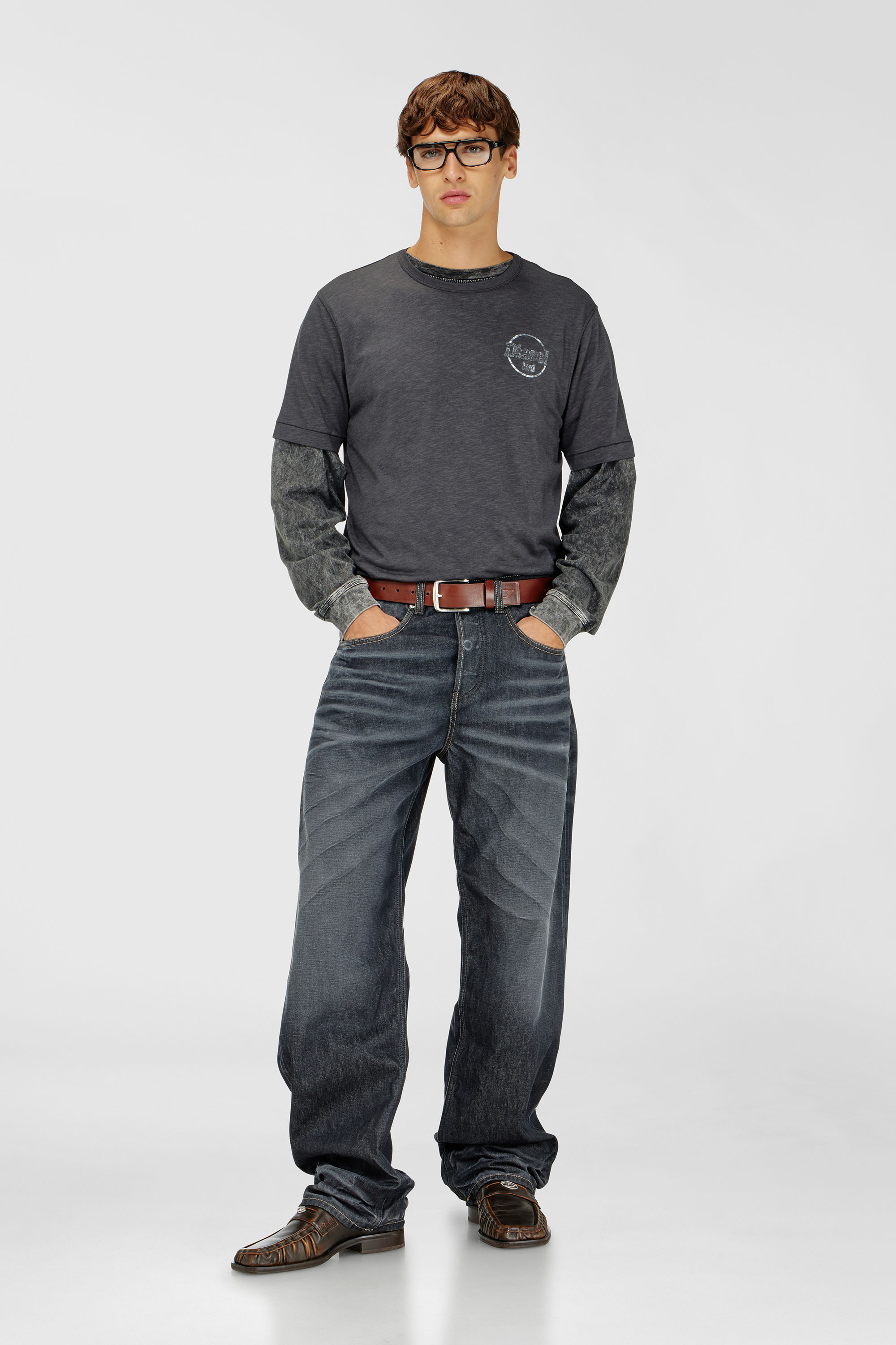 Diesel - T-ADJUST-B11, Camiseta de jersey flameado con estampado craquelado Hombre in Gris - 2