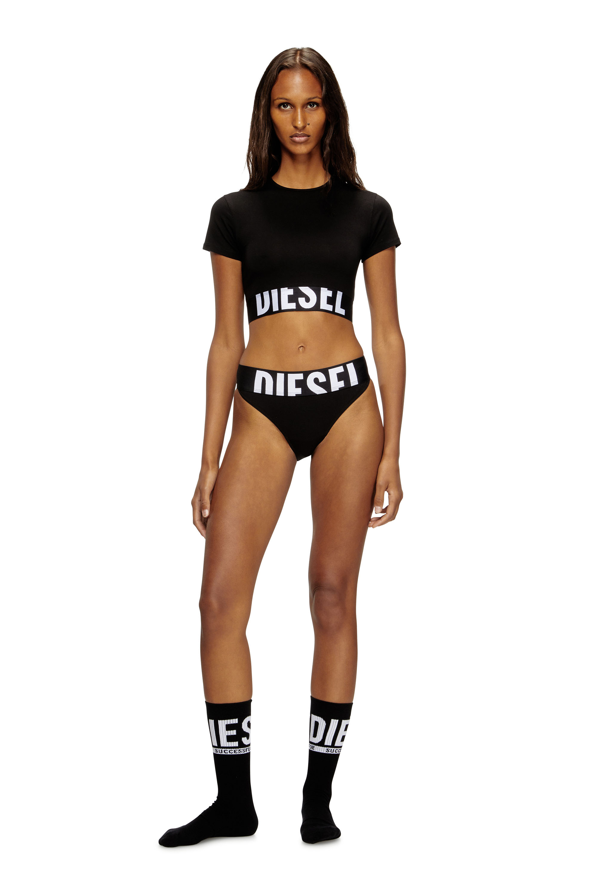 Diesel - UFTEE-SPORT-CROPPED-T-SHIRT, Top deportivo recortado con banda con el logotipo Mujer in Negro - 2