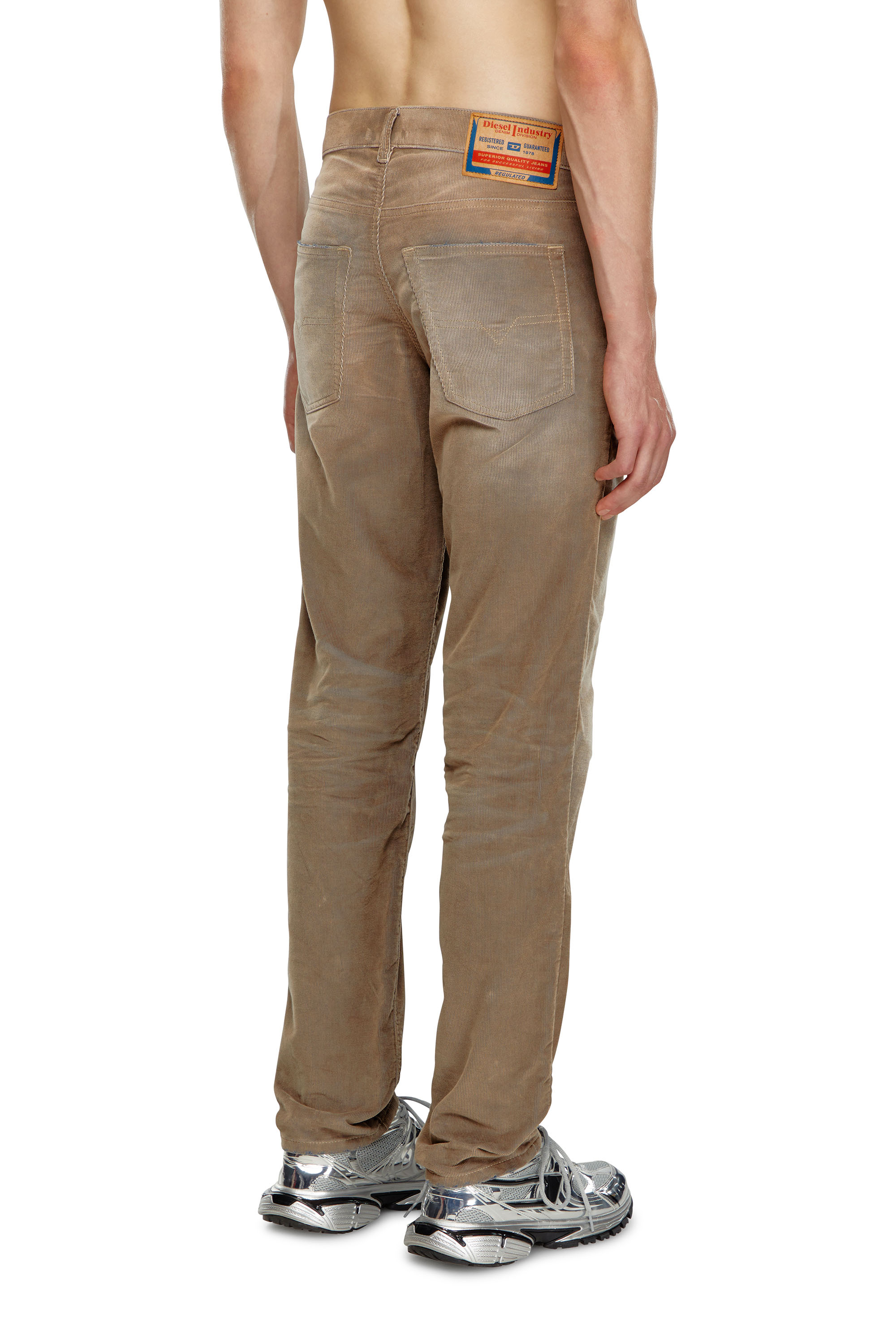 Diesel - Tapered Jeans 2023 D-Finitive 003II, Hombre Tapered Jeans - 2023 D-Finitive in Gris - Image 4