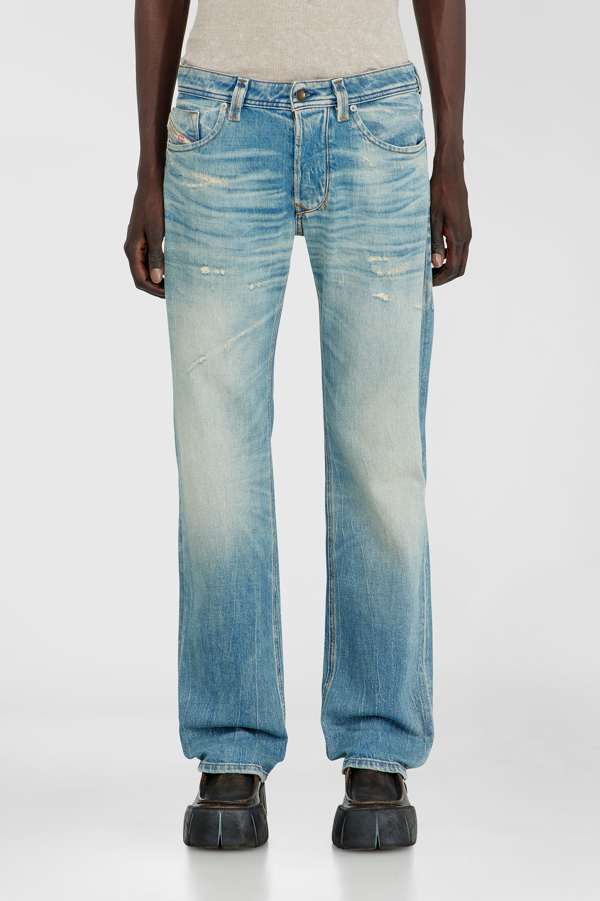 Diesel - Regular Jeans 1985 Larkee 09P33 Hombre, Azul Claro - 1