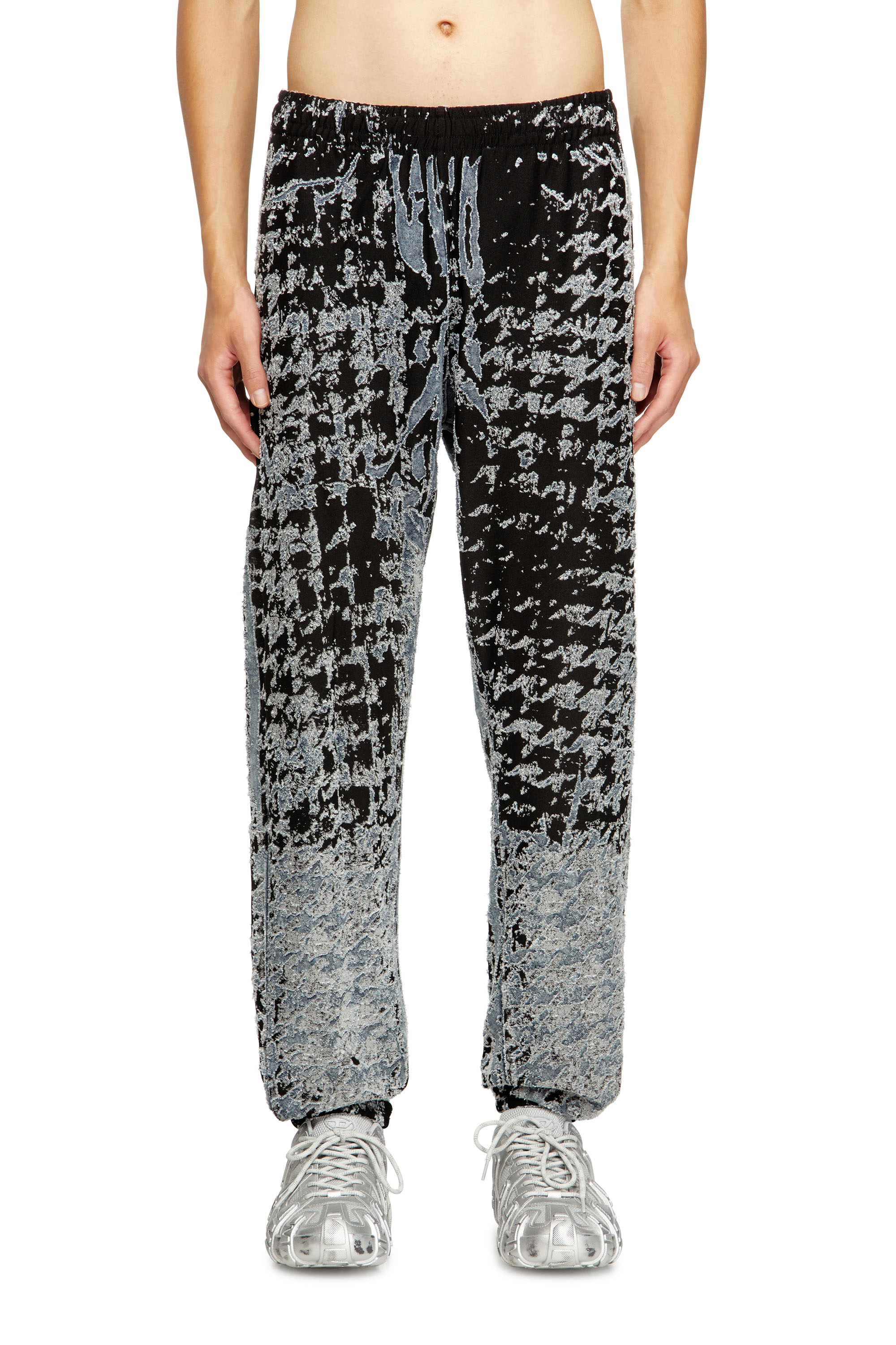 Diesel - P-LABIS, Pantalones elásticos de pata de gallo devoré Hombre in Multicolor - 1