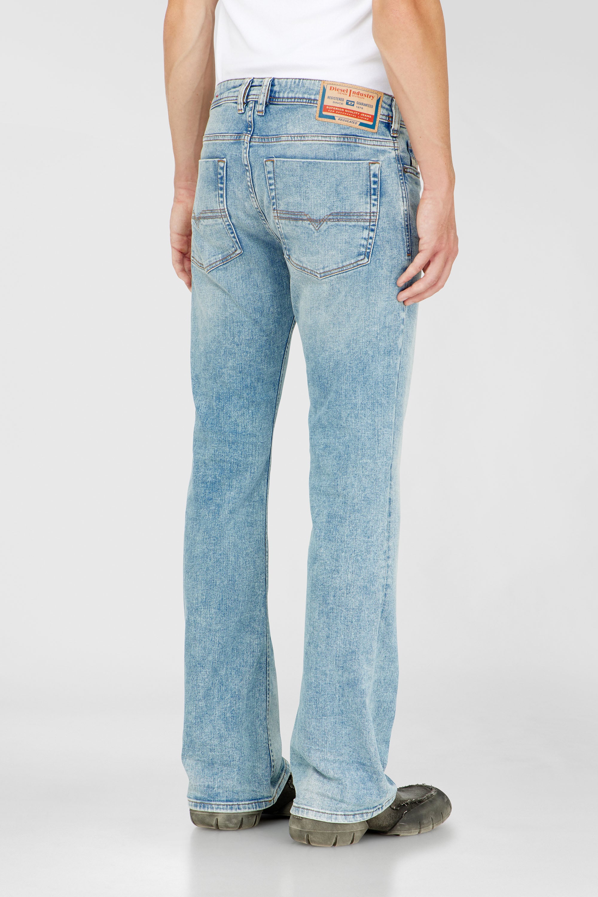 Diesel - Bootcut Jeans 2007 Zatiny 0DBDV Hombre, Azul Claro - 5