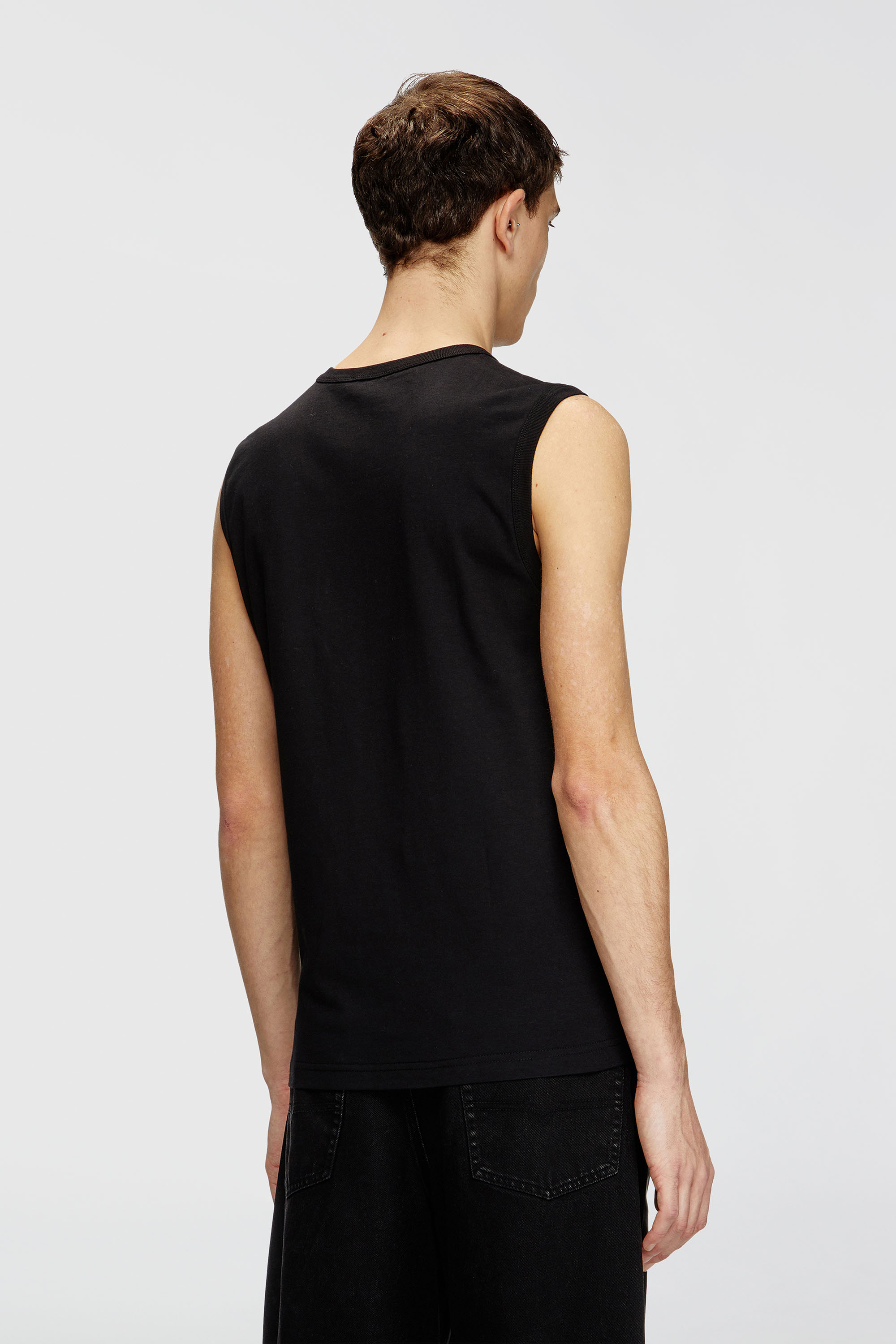 Diesel - T-BISCO-OD, Camiseta de tirantes con logotipo Oval D met&aacute;lico Hombre in Negro - 4