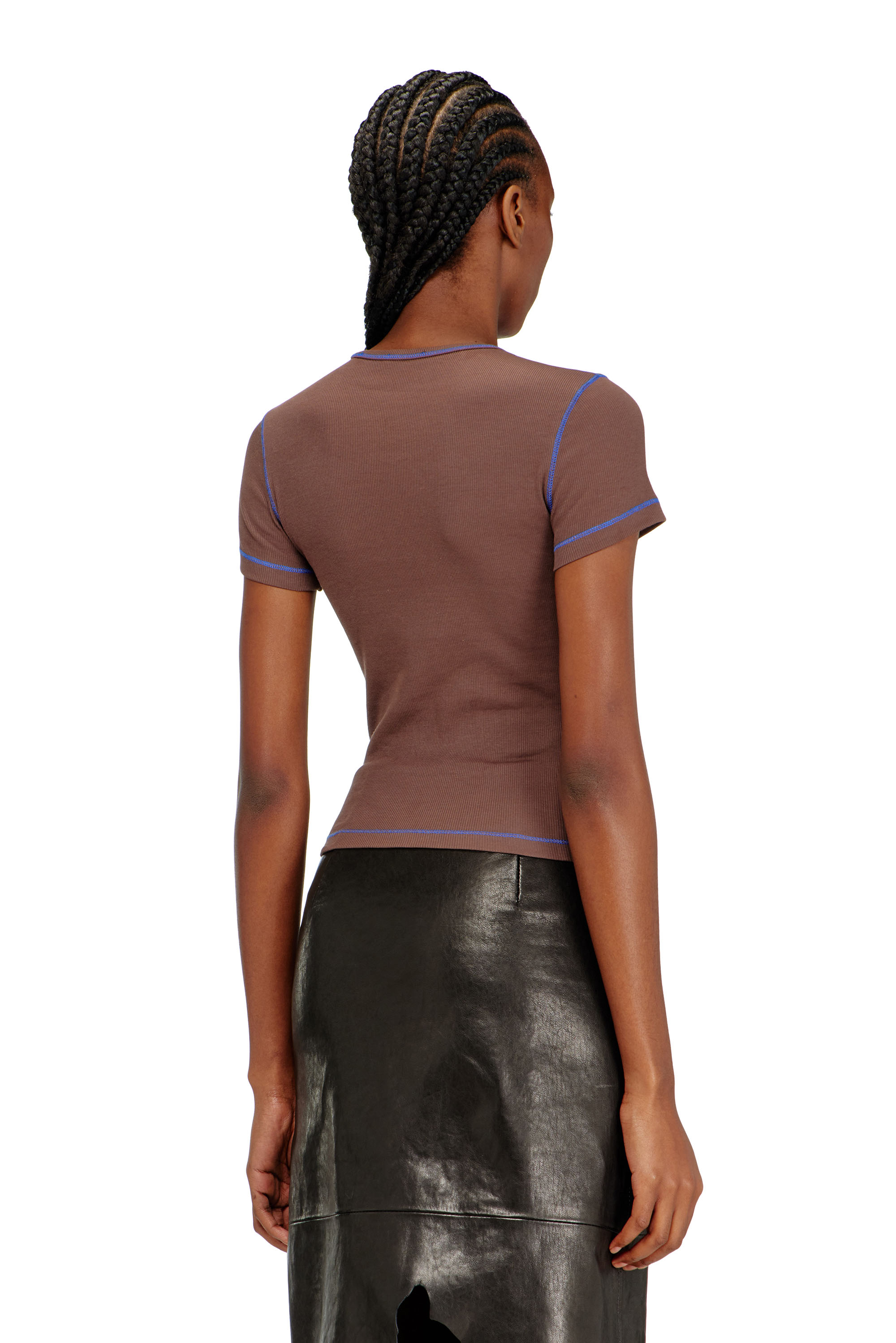 Diesel - T-BRENDA, Top de punto el&aacute;stico acanalado con estampado animalier Mujer in Marr&oacute;n - 4