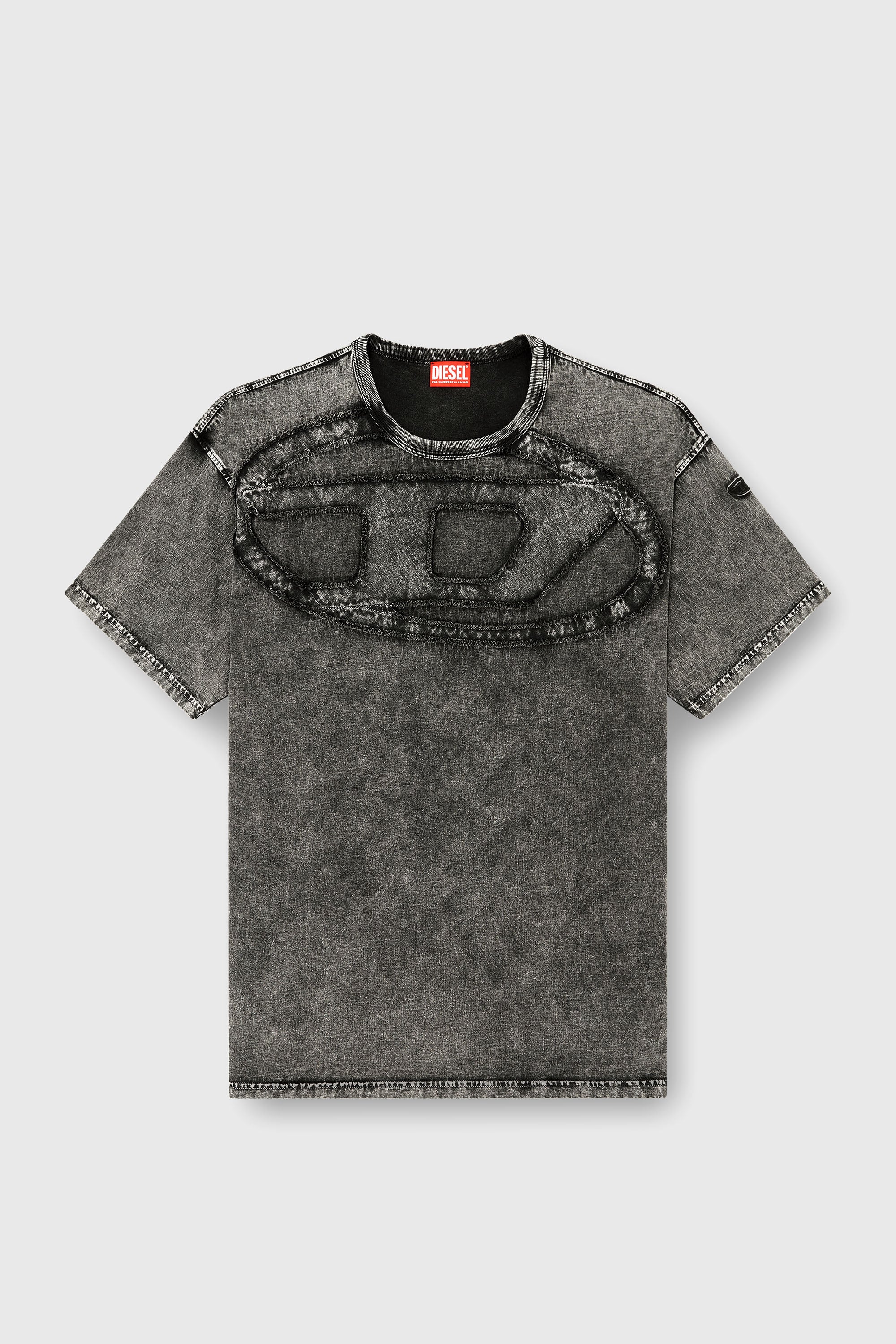 Diesel - T-BOXT-DEN, Camiseta de algod&oacute;n relajada con aplique Oval D Hombre in Negro - 2