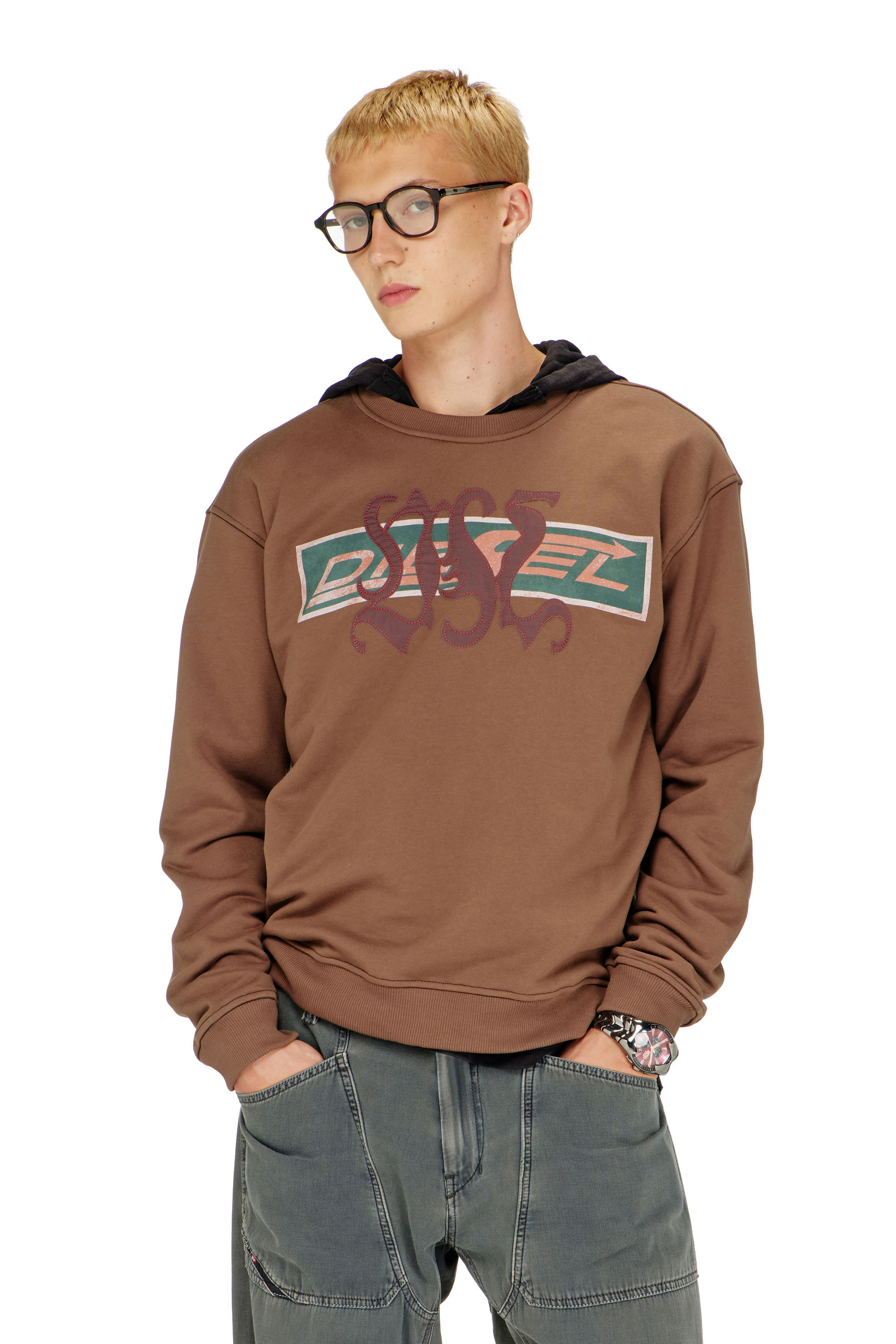 Diesel - S-NORM-AA6, Sudadera con estampados gr&aacute;ficos y patches Hombre in Marr&oacute;n - 1