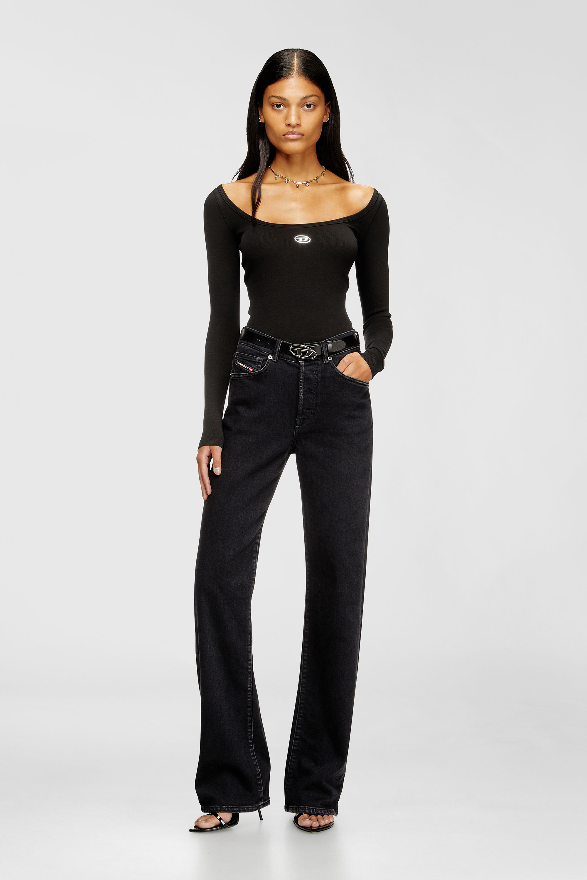 Diesel - T-BAL-OD, Top de manga larga de canal&eacute; con Oval D met&aacute;lico Mujer in Negro - 2