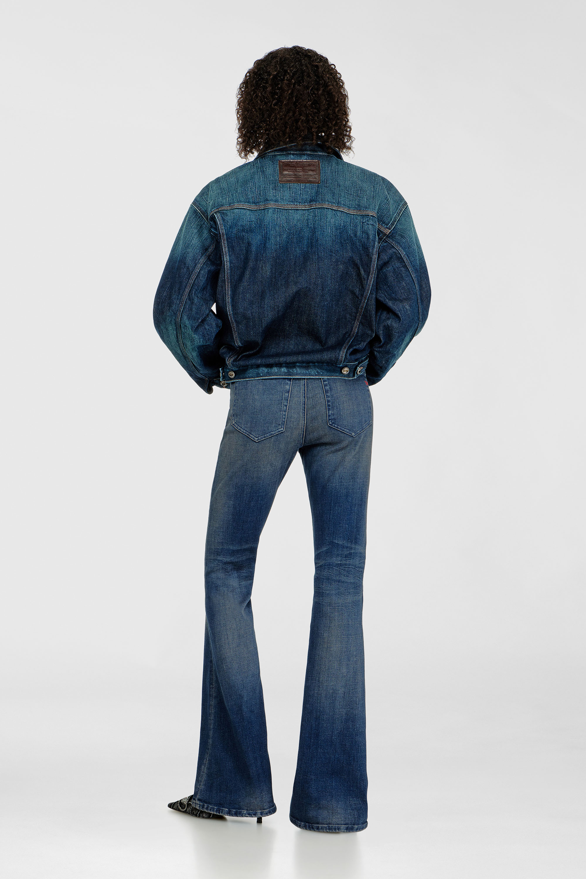 Diesel - Bootcut Jeans 1973 D-Partt 09P67 Mujer, Azul Oscuro - 3
