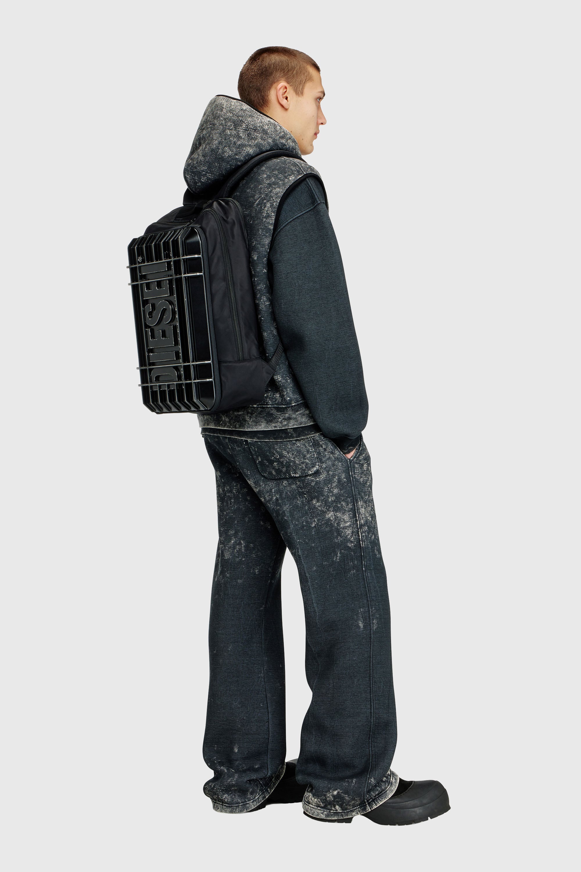 Diesel - DIESEL PC STRONG IMAGE BACKPACK- DSB005, Mochila de viaje resistente Unisex in Negro - 2