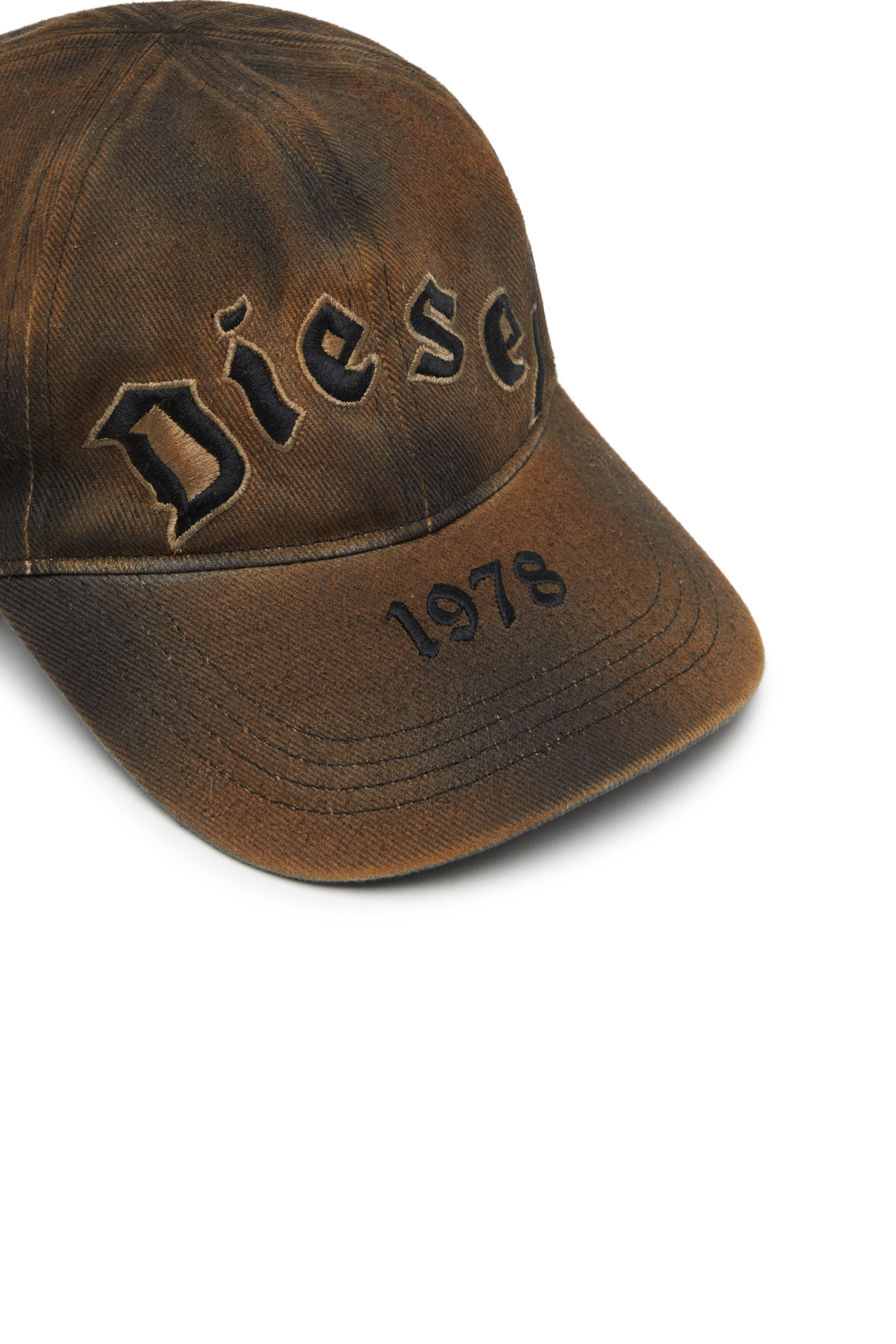 Diesel - C-SELGOT, Gorra de b&eacute;isbol de sarga de algod&oacute;n con efecto vivido Hombre in Marr&oacute;n - 3