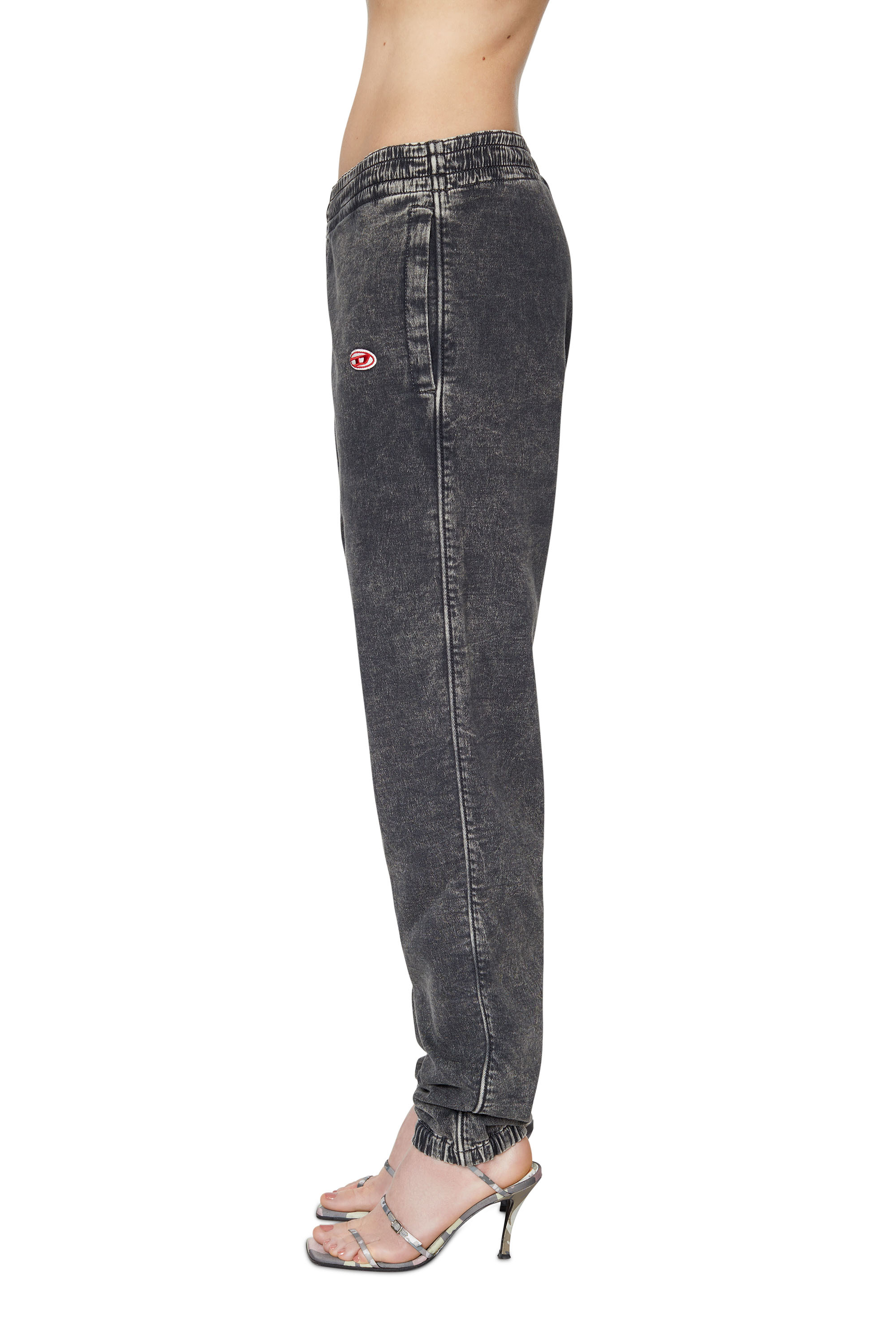 Diesel - D-Lab Track Denim Joggjeans® 069ZF Tapered, Negro/Gris oscuro - Image 4