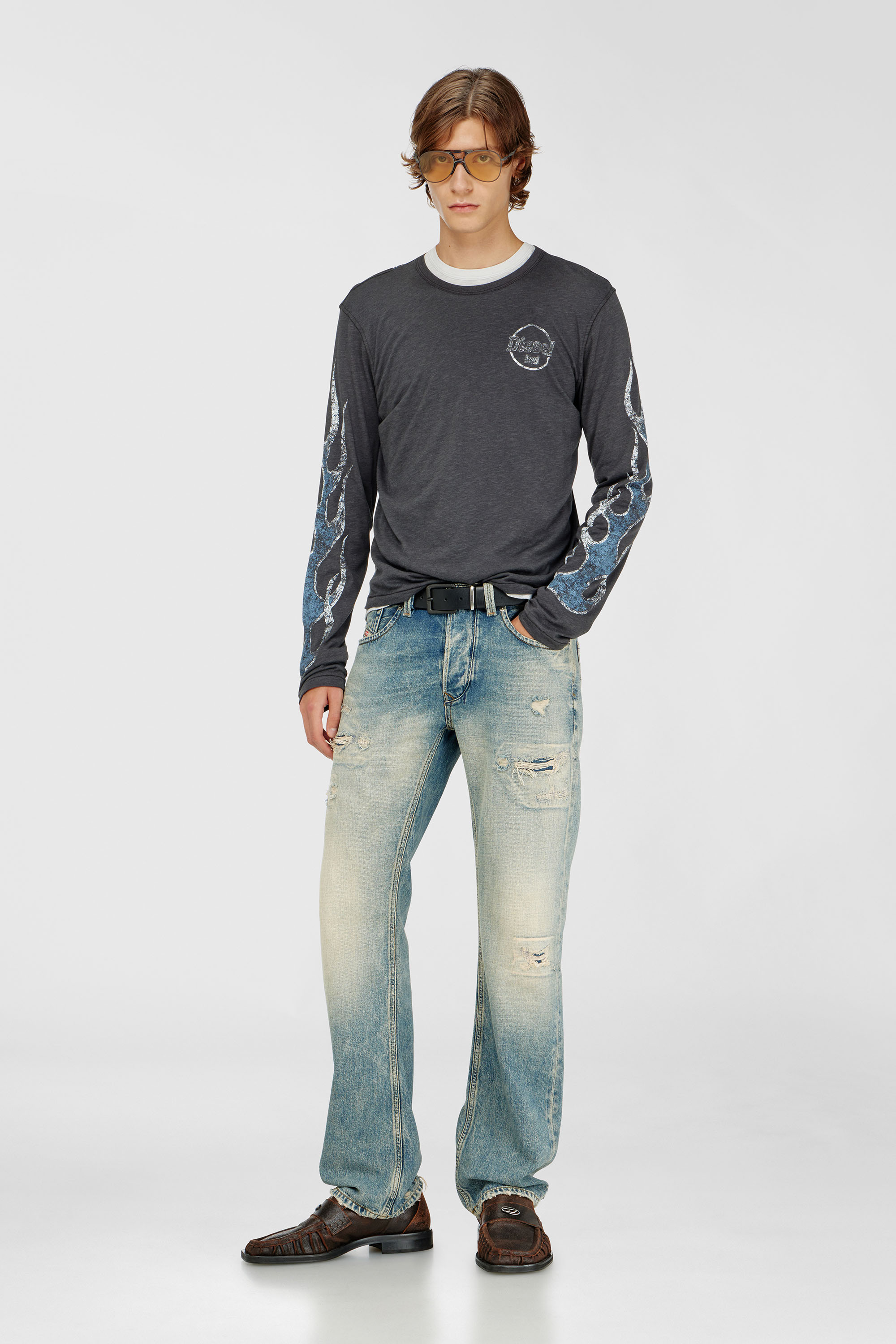 Diesel - T-NOTS-LS, Camiseta de manga larga de jersey flameado con estampado craquelado Hombre in Gris - 1