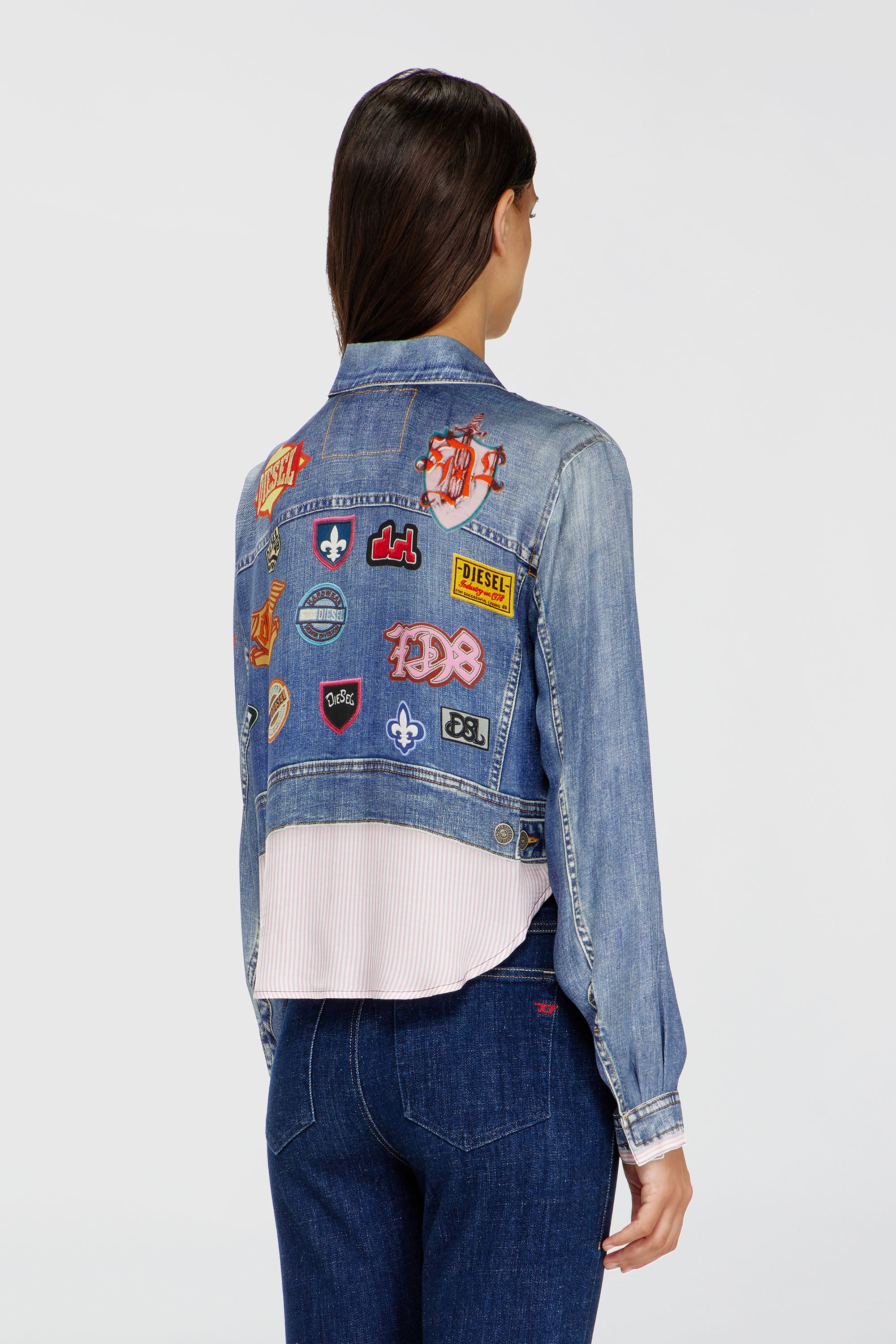 Diesel - C-LONE, Camisa cropped de sat&eacute;n con estampado denim trompe-l&rsquo;oeil Mujer in Azul marino - 4