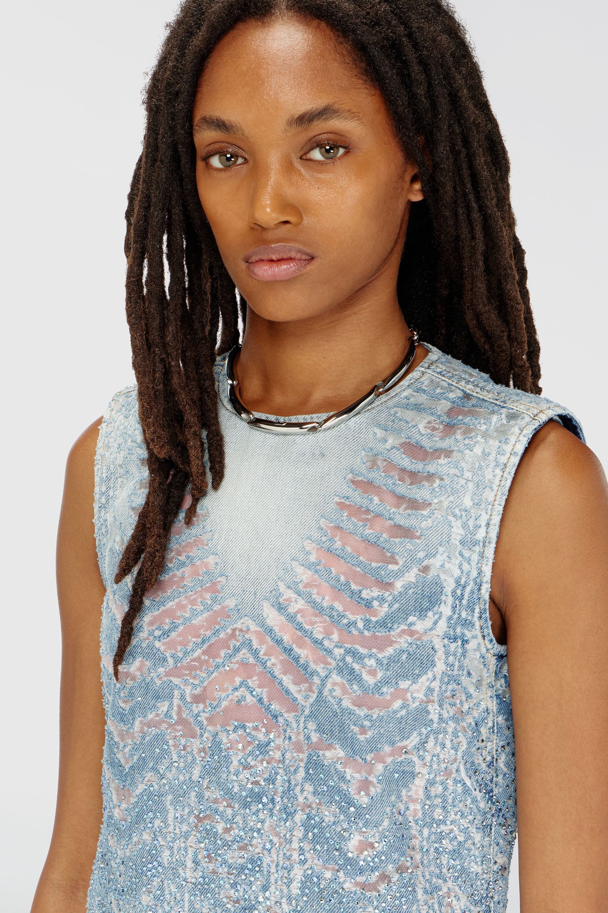 Diesel - DE-MYRELA-S, Vestido mini de denim microstone devor&eacute; Mujer in Azul marino - 5